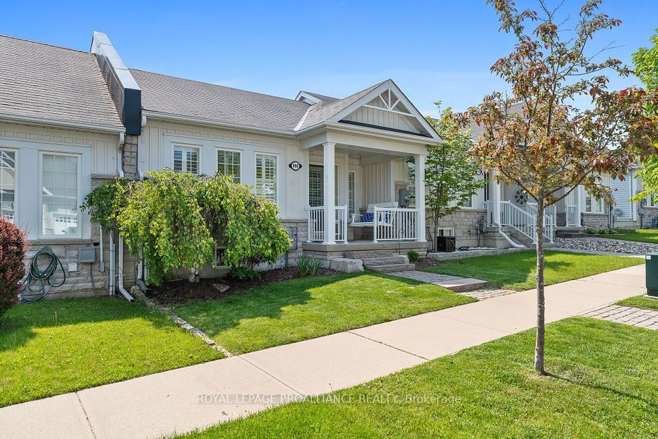 699 Henderson
