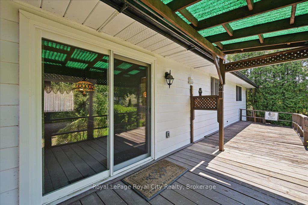 701 Castleguard Crescent