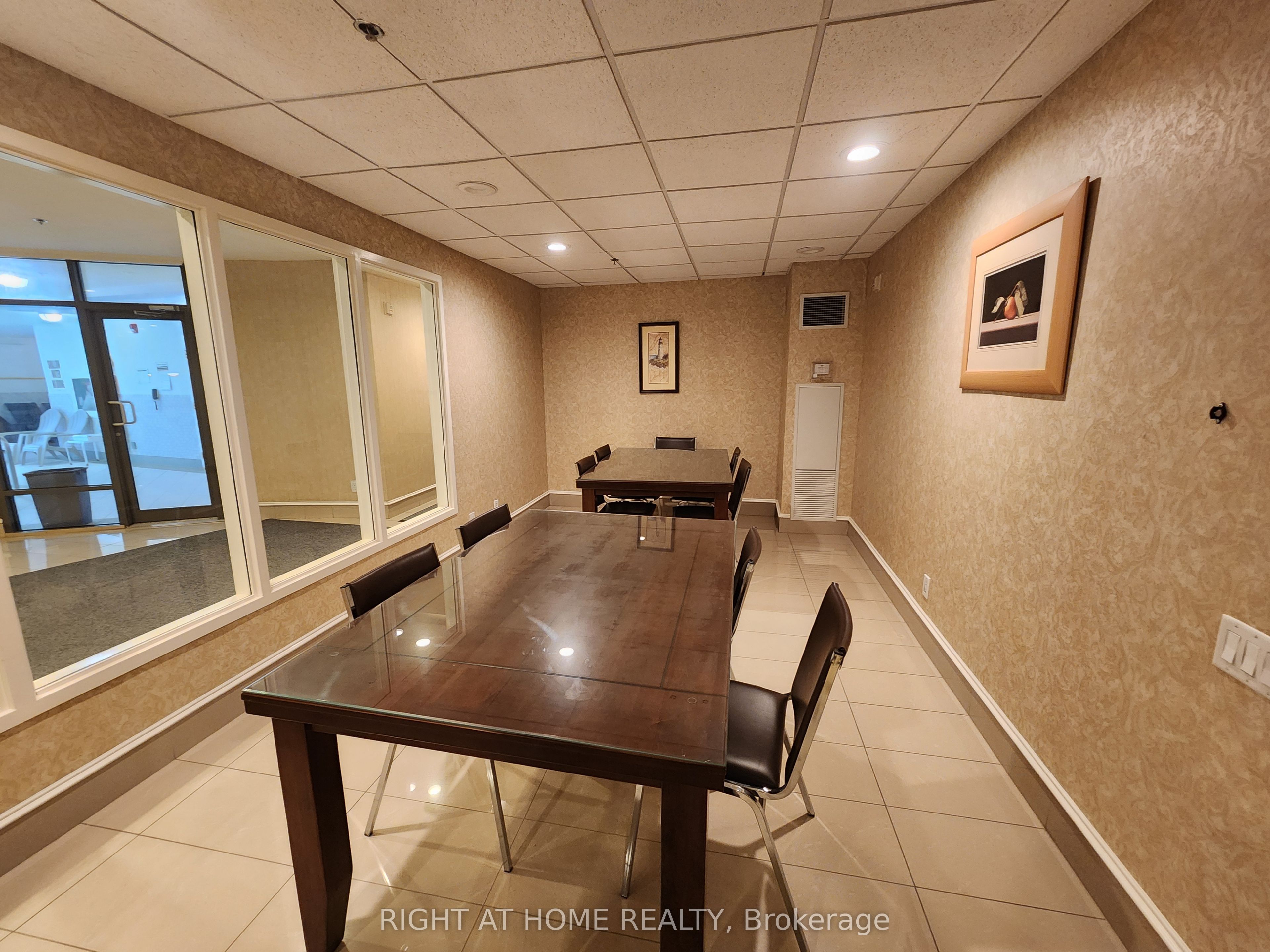 11121 Yonge Street, ## 602