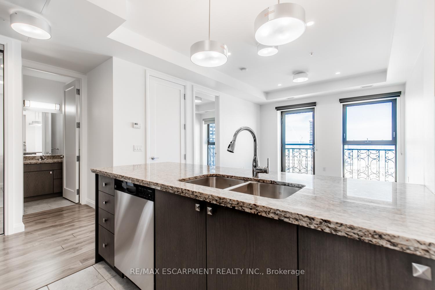 1 Bedroom Condo at 112 King,  Hamilton For sale