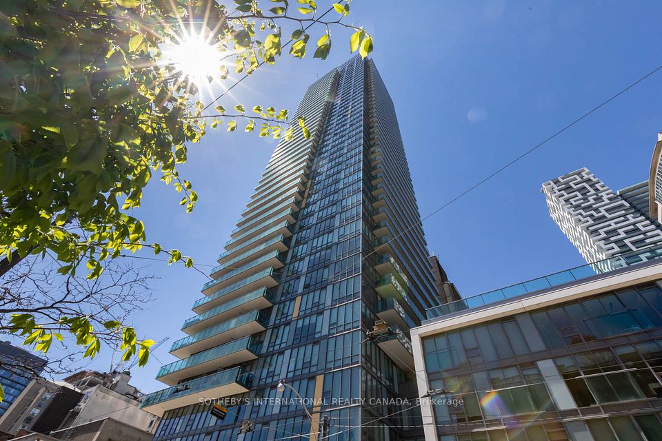 33 Lombard