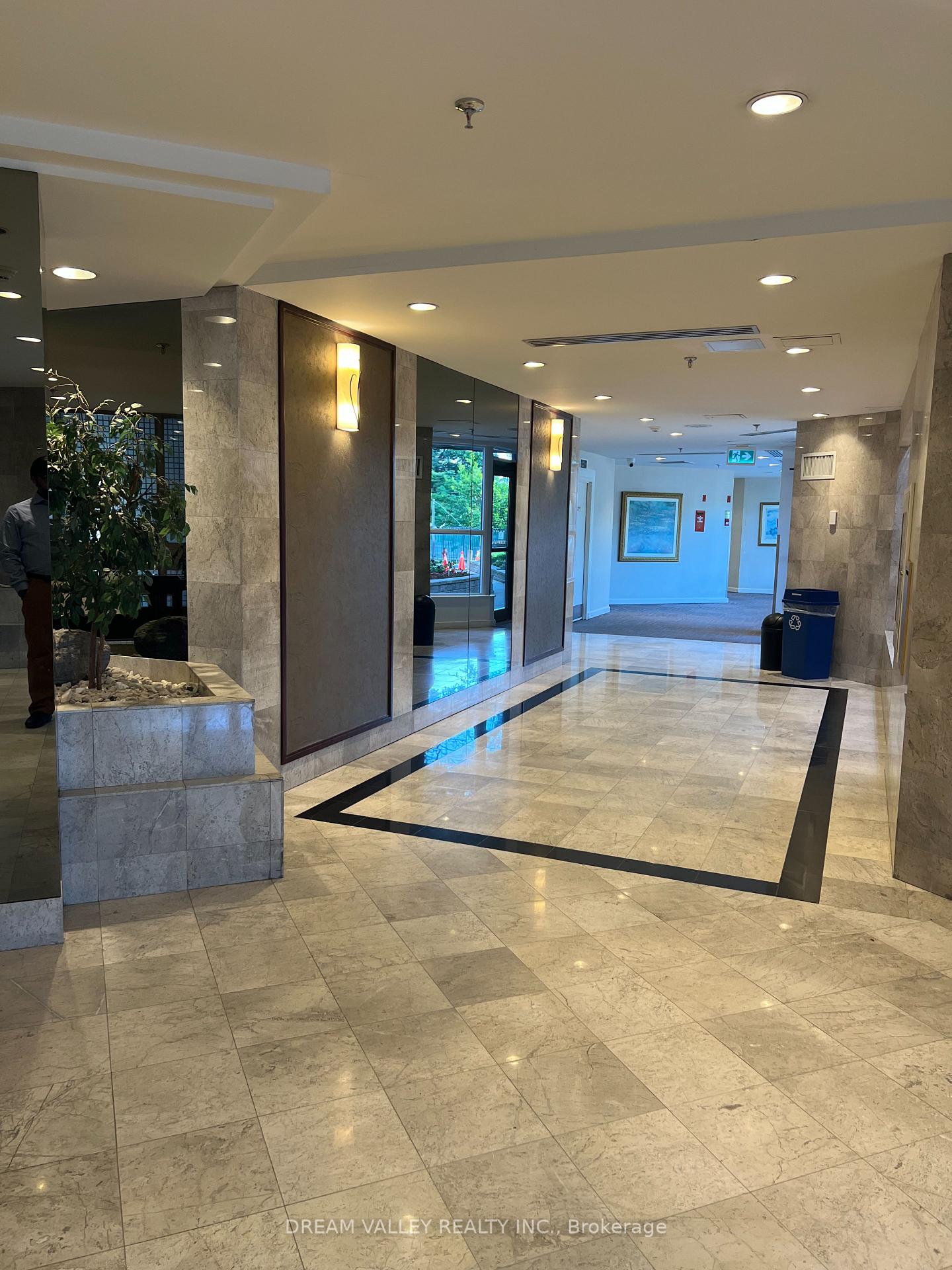 2 Bedrooms Condo at 3233 Eglinton, Toronto For sale