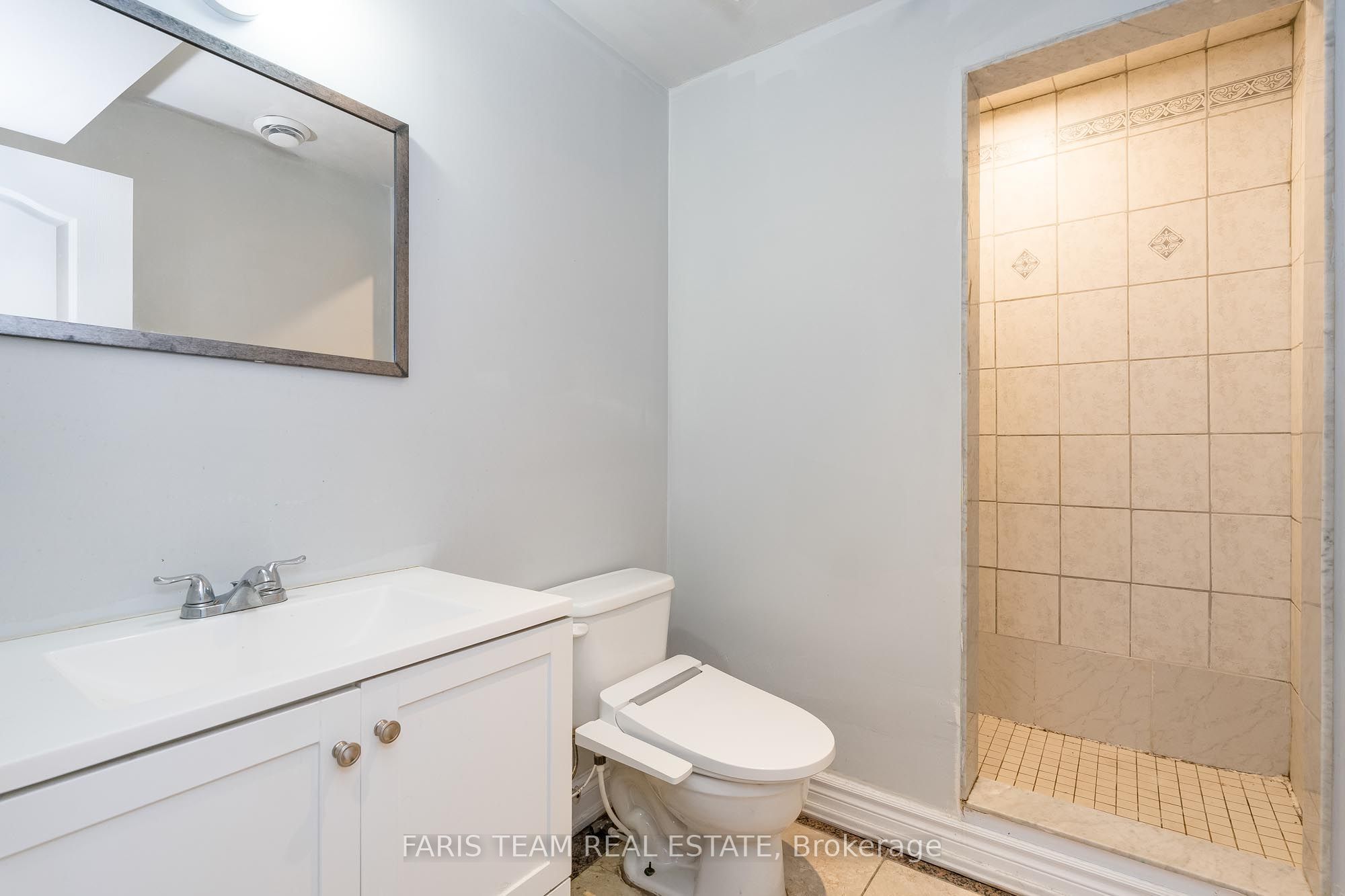 8 Elm Drive, Wasaga Beach Wasaga Beach
