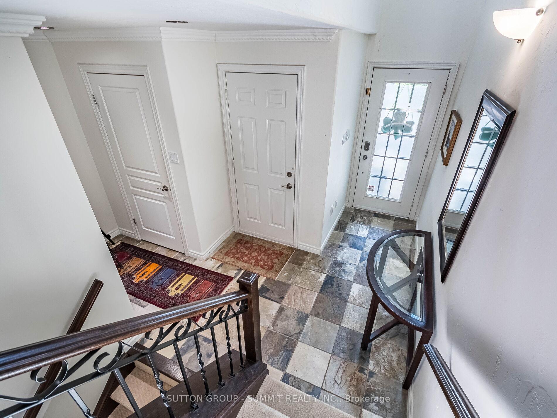 3 Bedrooms Condo at 484 Millen, Hamilton For sale