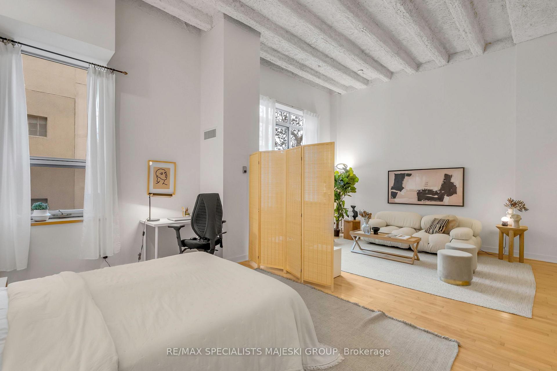 3 Bedrooms Condo at 21 Nassau, Toronto For sale