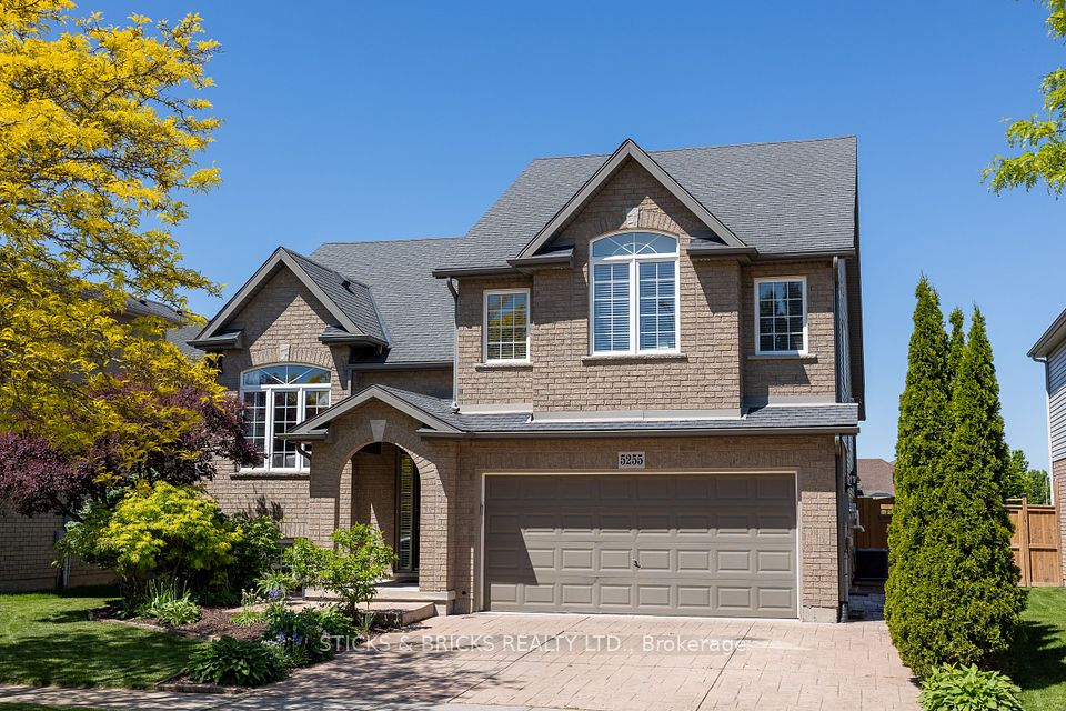 5255 White Dove Parkway, Niagara Falls, ON L2H 3M5