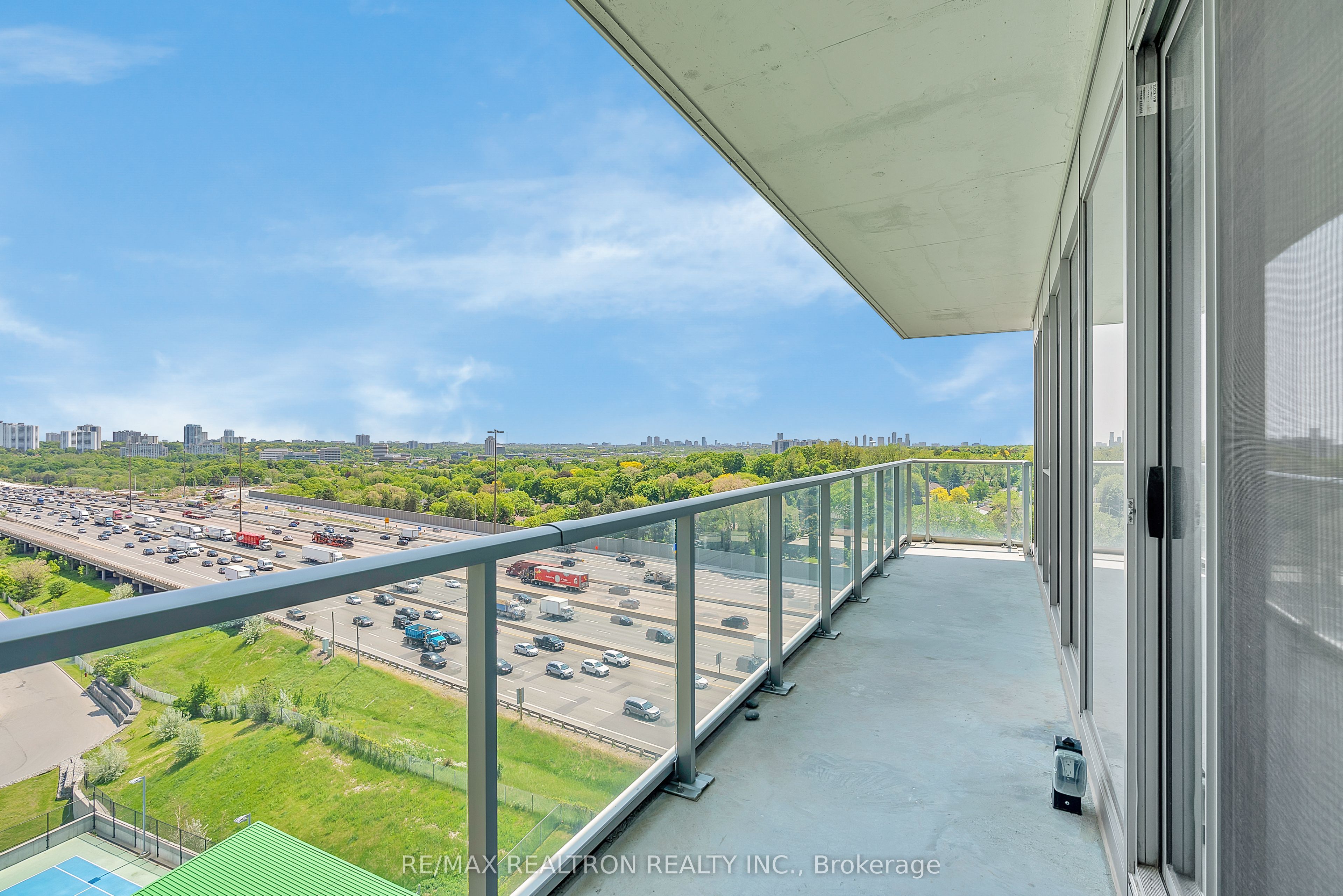 115 McMahon Drive, #1110