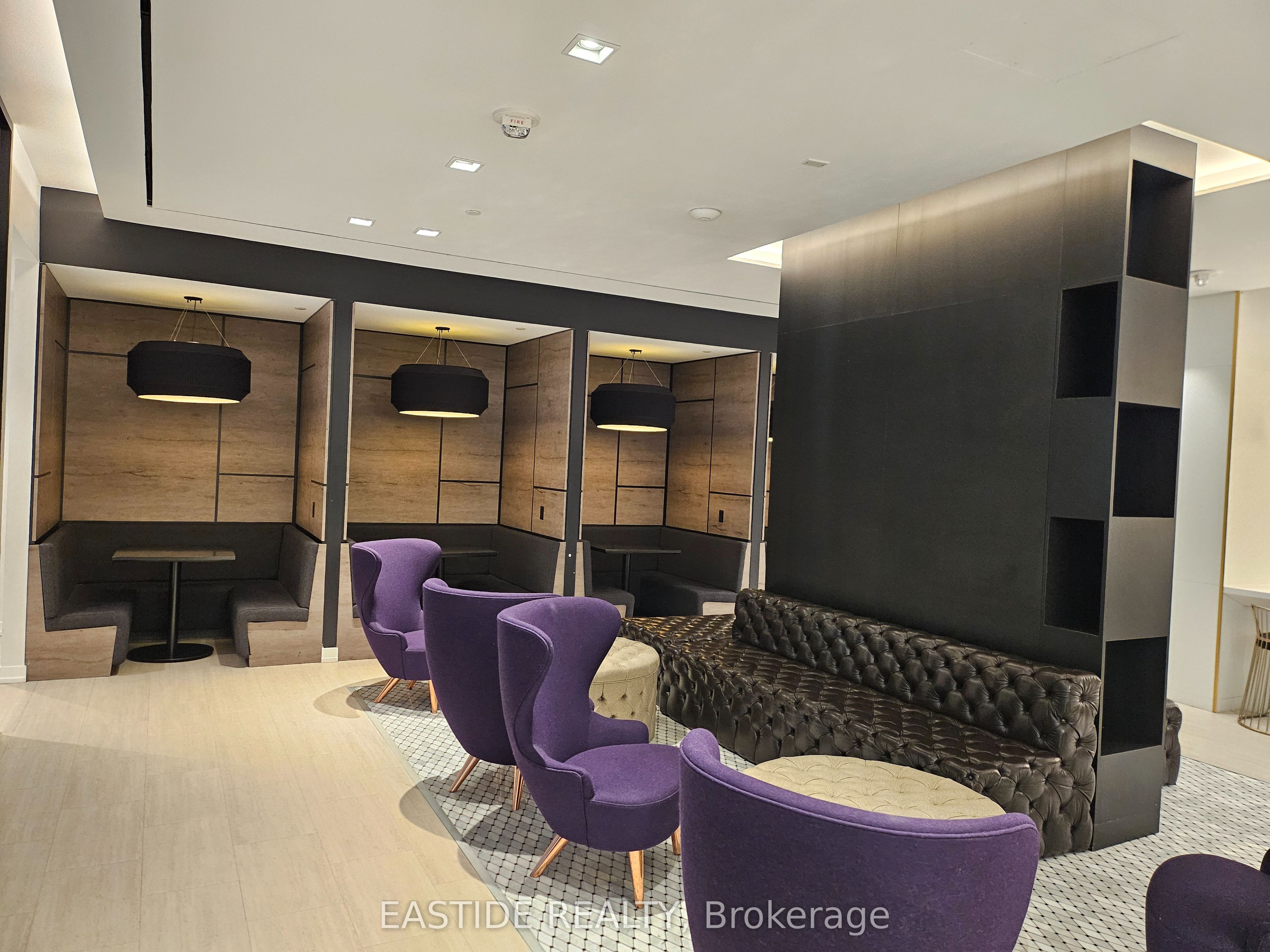 85 Wood Street, #Ph15