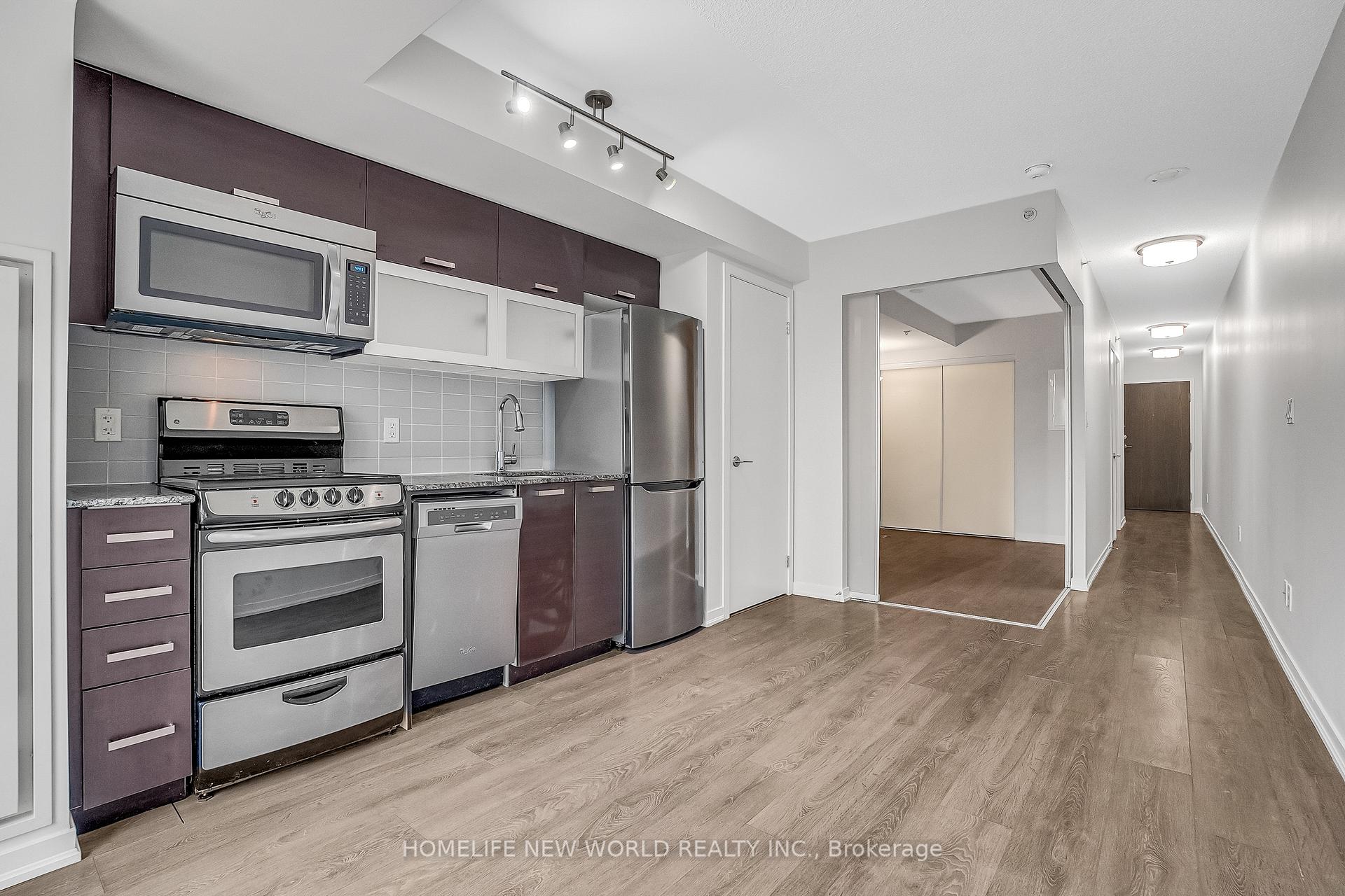 2 Bedrooms Condo at 68 Abell, Toronto For sale