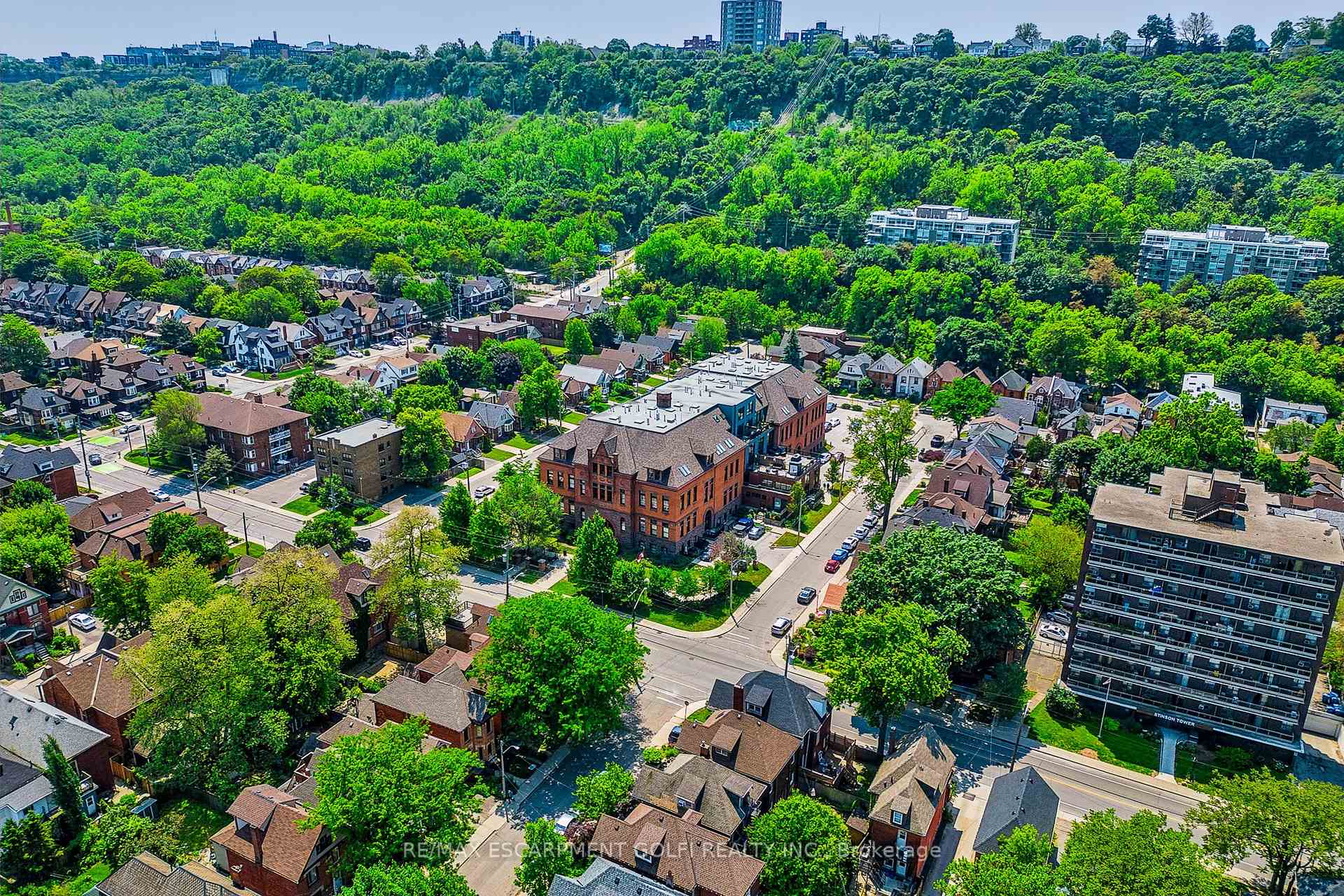 1 Bedroom Condo at 200 STINSON, Hamilton For sale