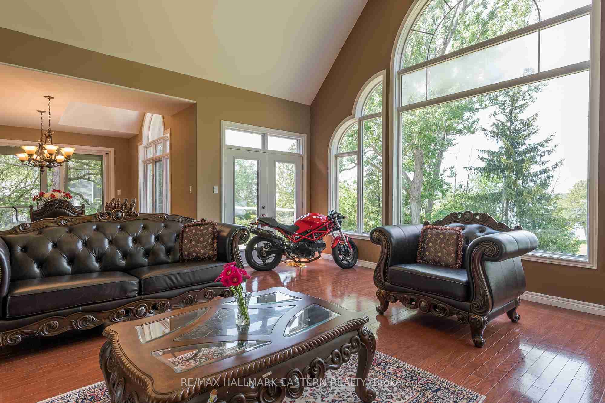 10 Earl Kennedy Road, Kawartha Lakes, ON K0M 1L0