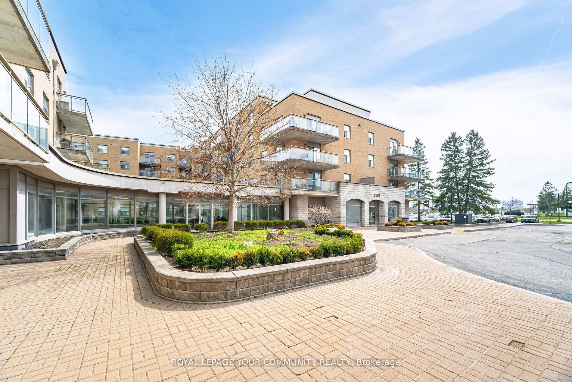 2 Bedrooms Condo at 2502 Rutherford, Vaughan For sale