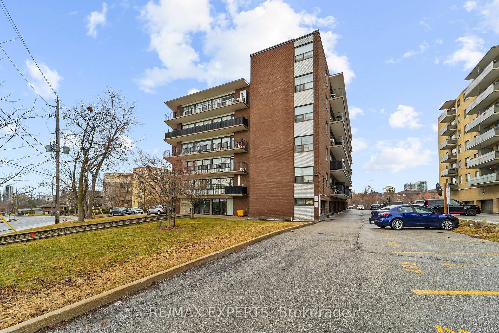 1 Bedroom Condo at 50 Gulliver, Toronto For sale