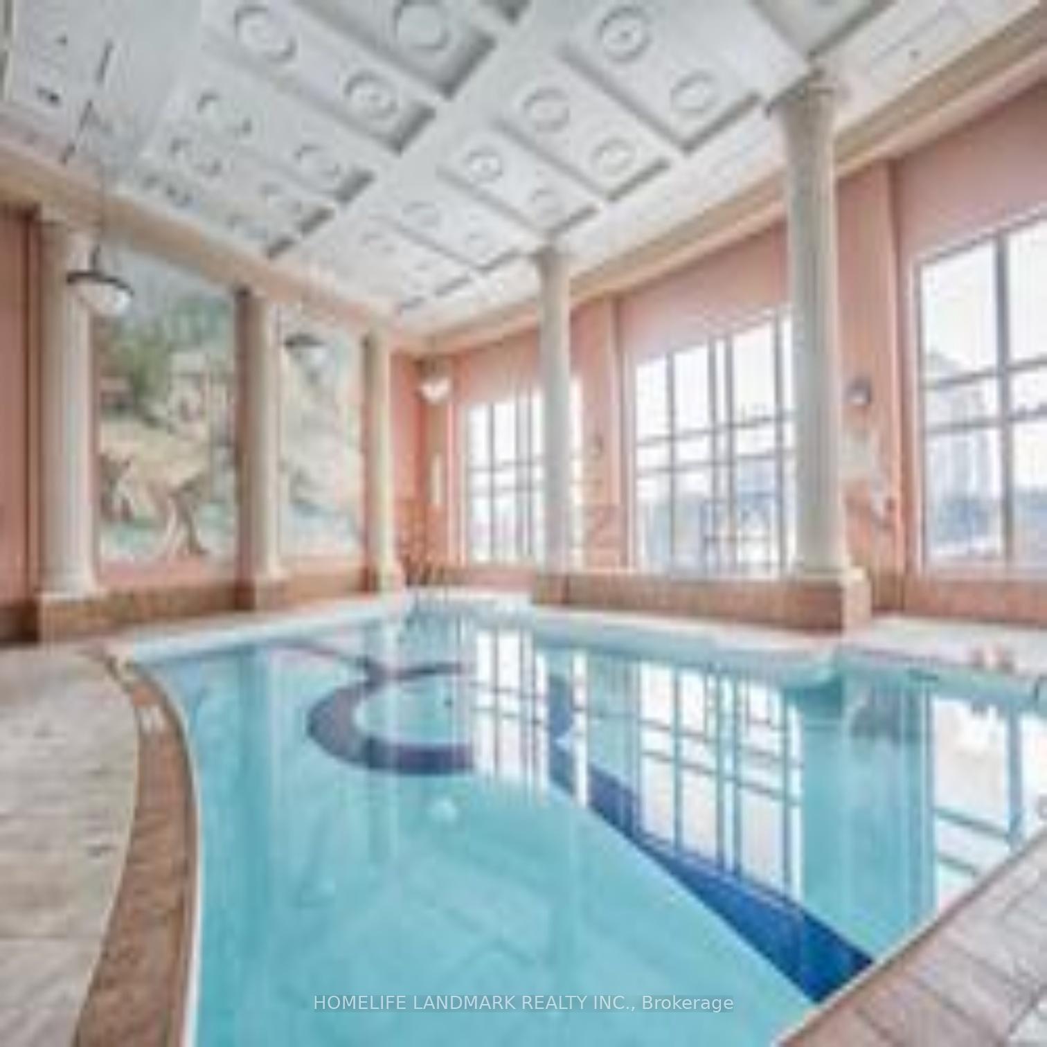 1 Bedroom Condo at 8 Lee Centre, Toronto For sale