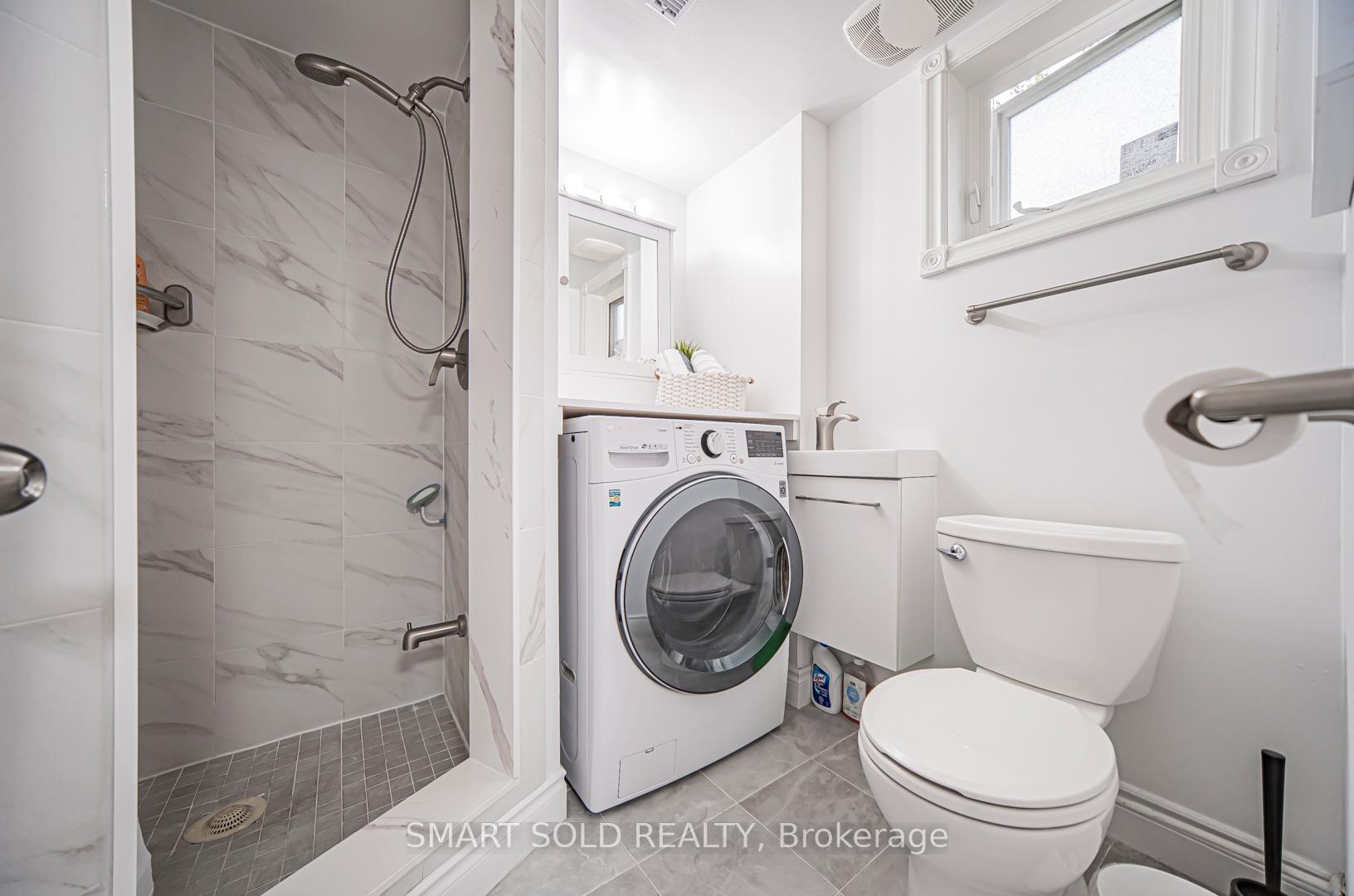 4 Bedrooms Condo at 3500 Brimley, Toronto For sale