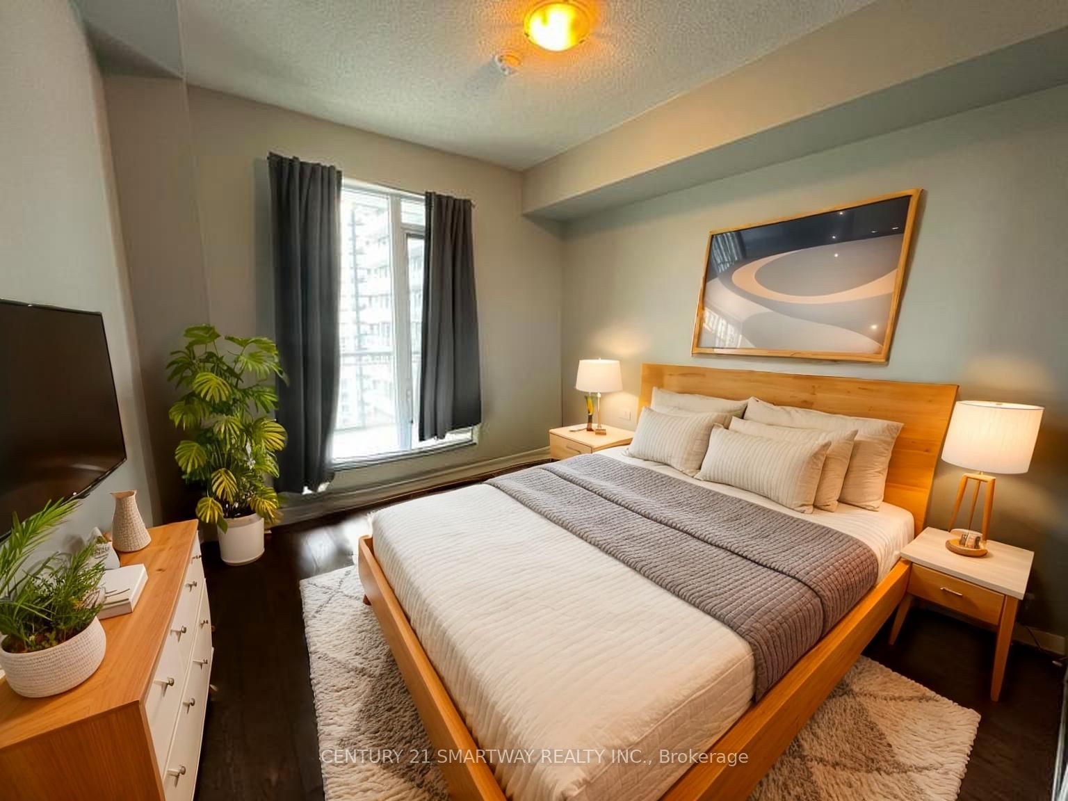 2560 Eglinton Avenue W, #1408