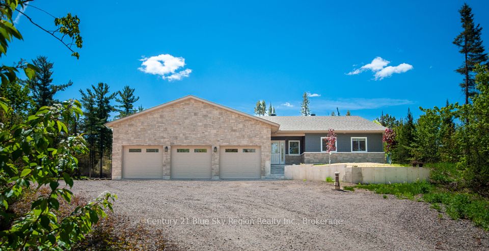 858 Macpherson
