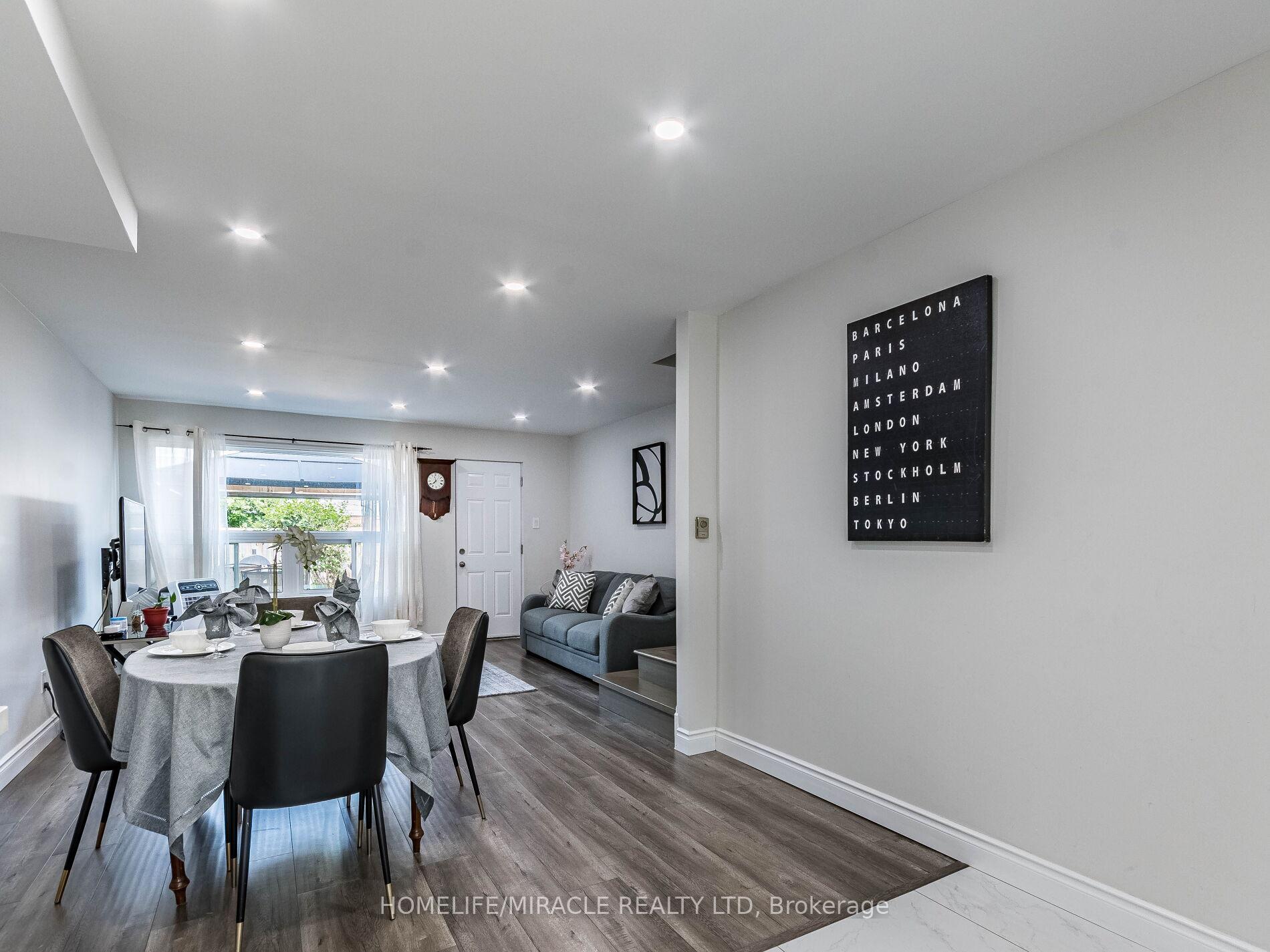 5 Bedrooms Condo at 180 Mississauga Valley, Mississauga For sale