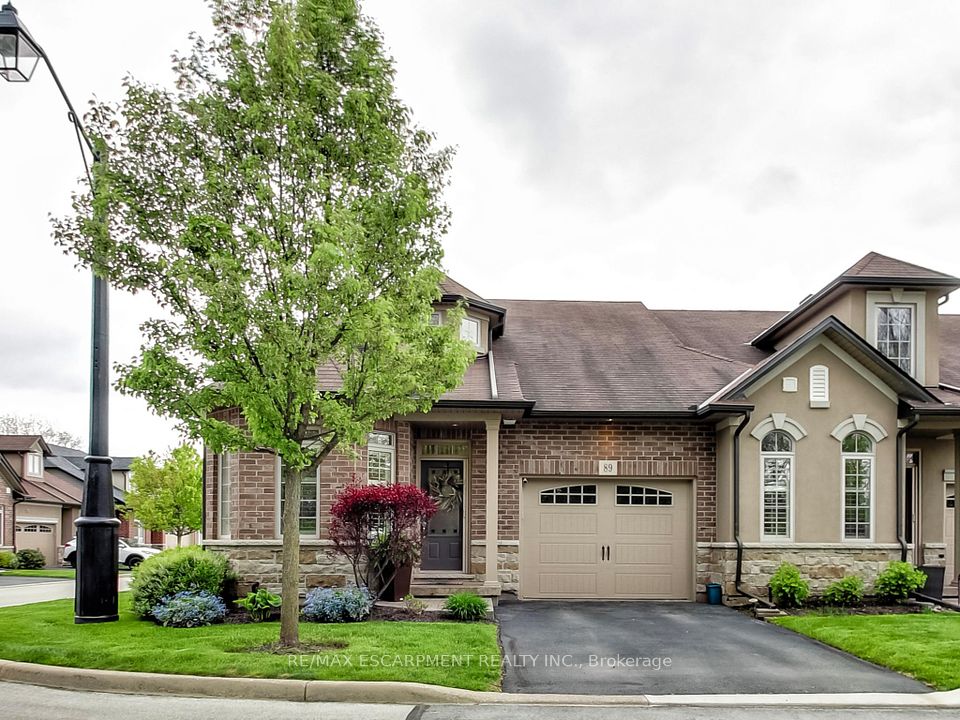 89 Toulon Avenue, Hamilton, ON L9K 0E7