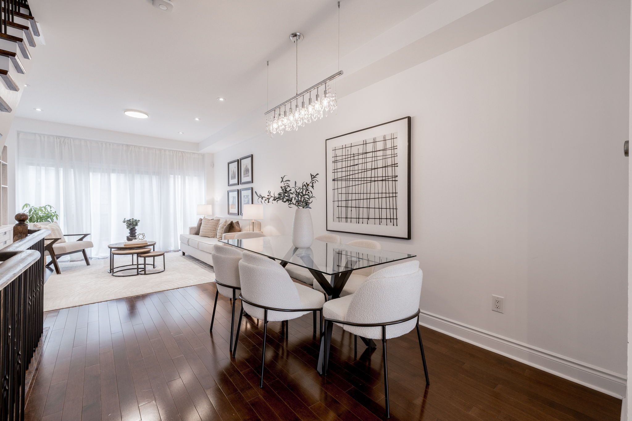 28 Market Garden Mews