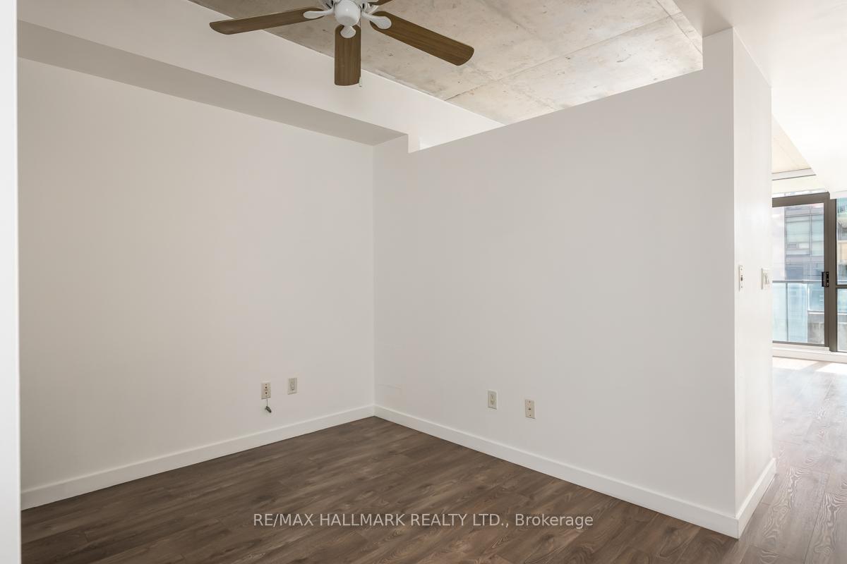 1 Bedroom Condo at 285 Mutual,  Toronto For sale