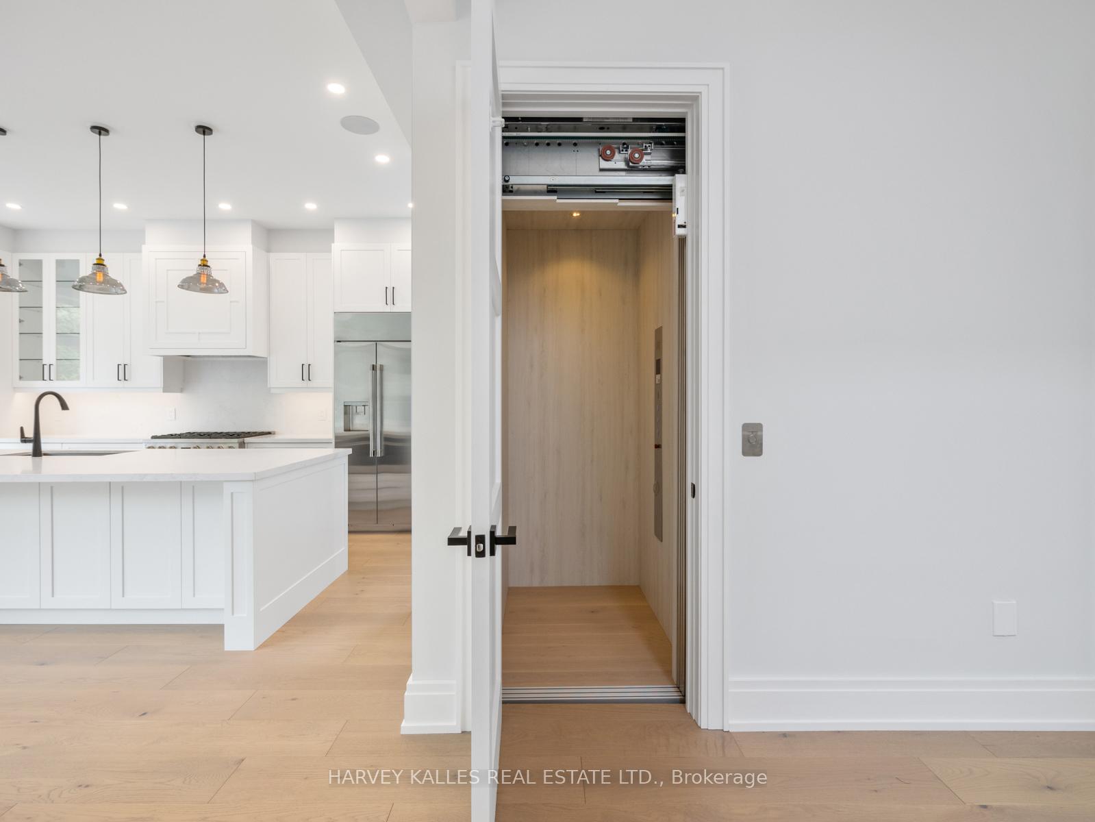 5 Graymar Avenue