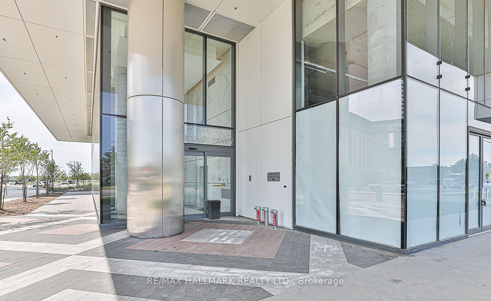 2 Bedrooms Condo at 950 PORTAGE, Vaughan For sale