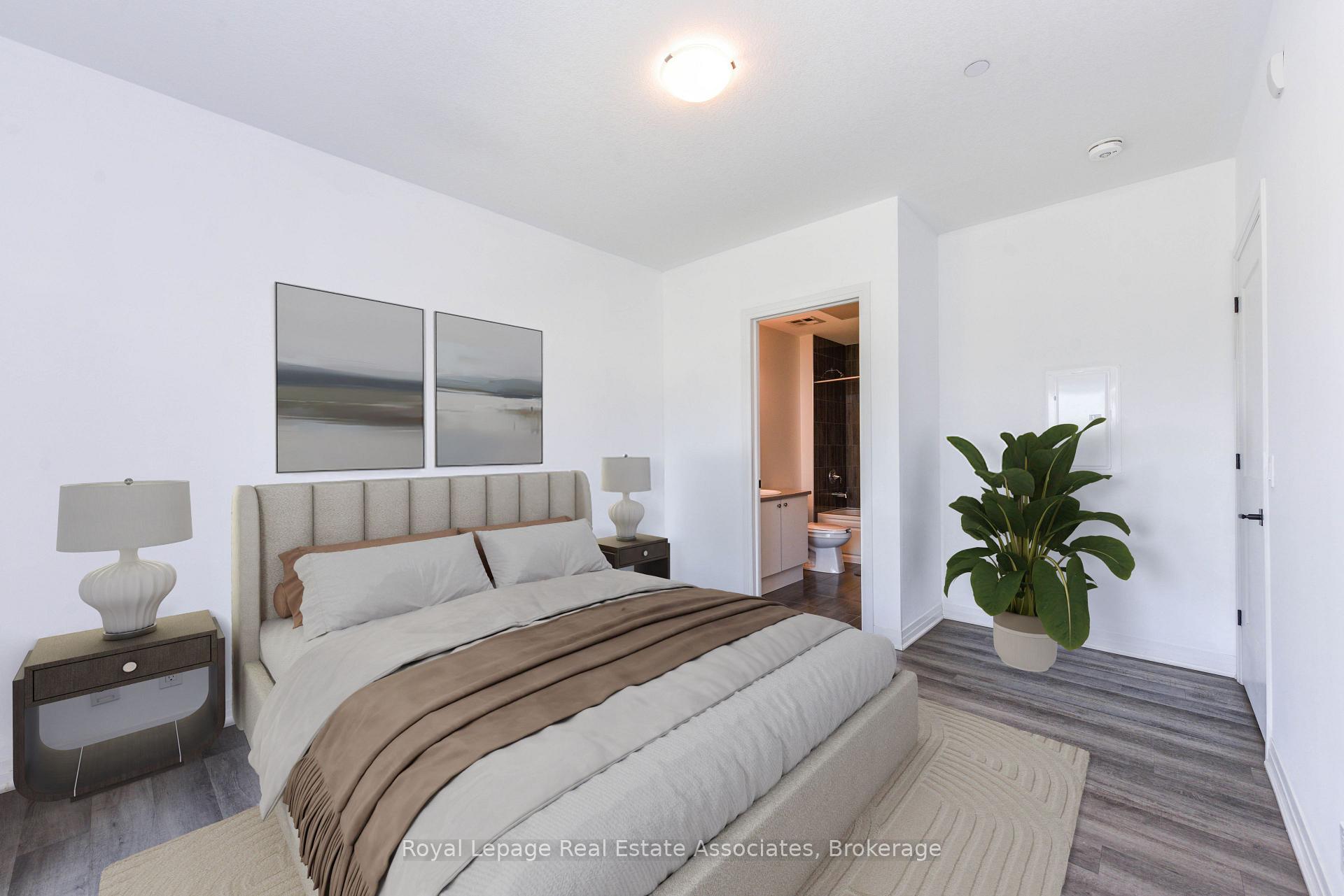 3 Bedrooms Condo at 102 Grovewood, Oakville For sale