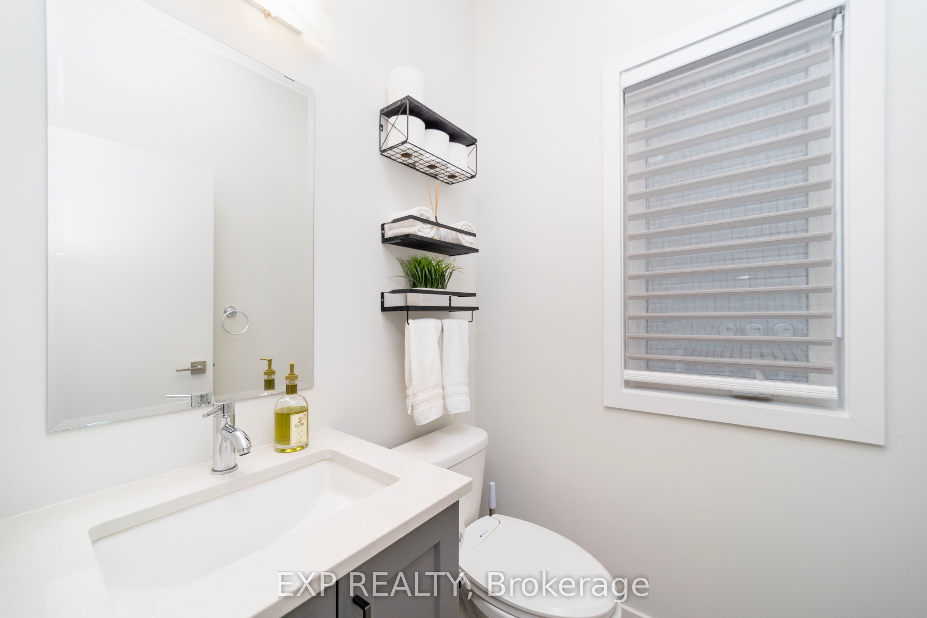 230 FINSBURY Avenue, Stittsville - Munster - Richmond 8203 - Stittsville (South)