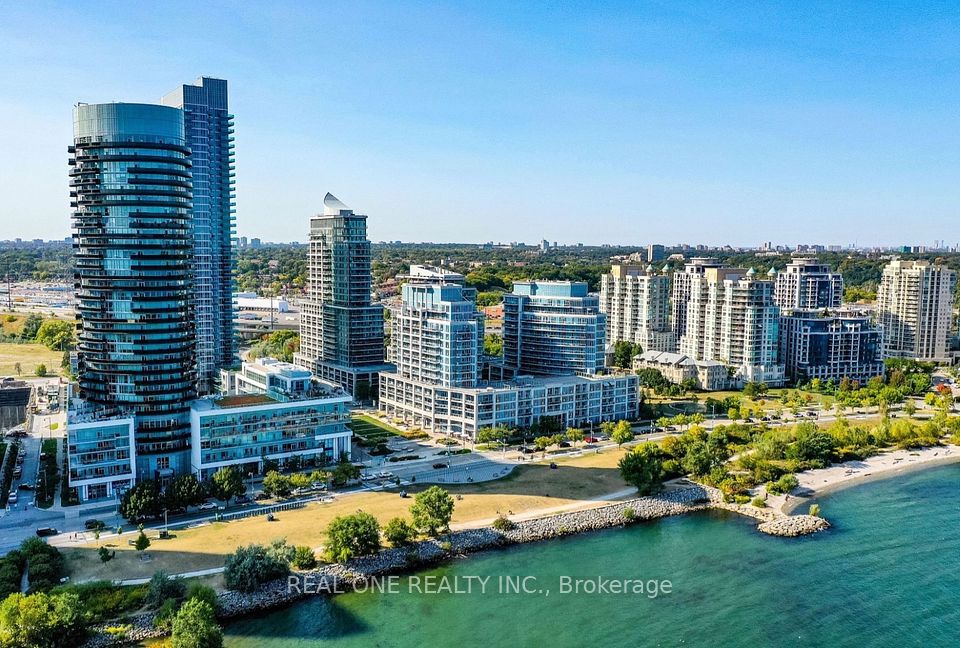 2111 Lake Shore