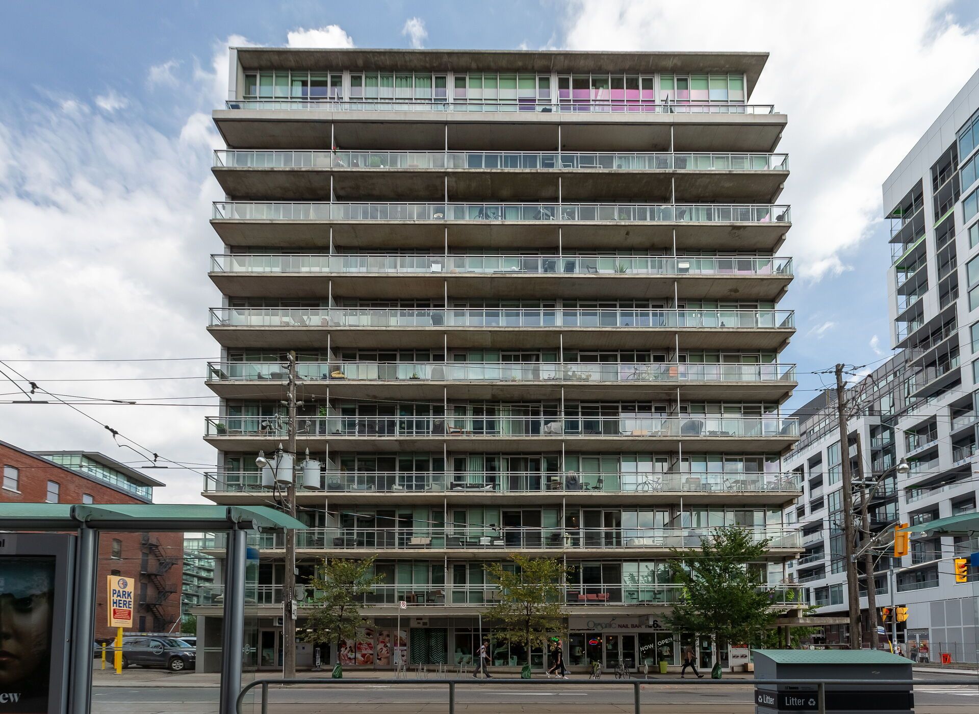 38 Niagara Street 709