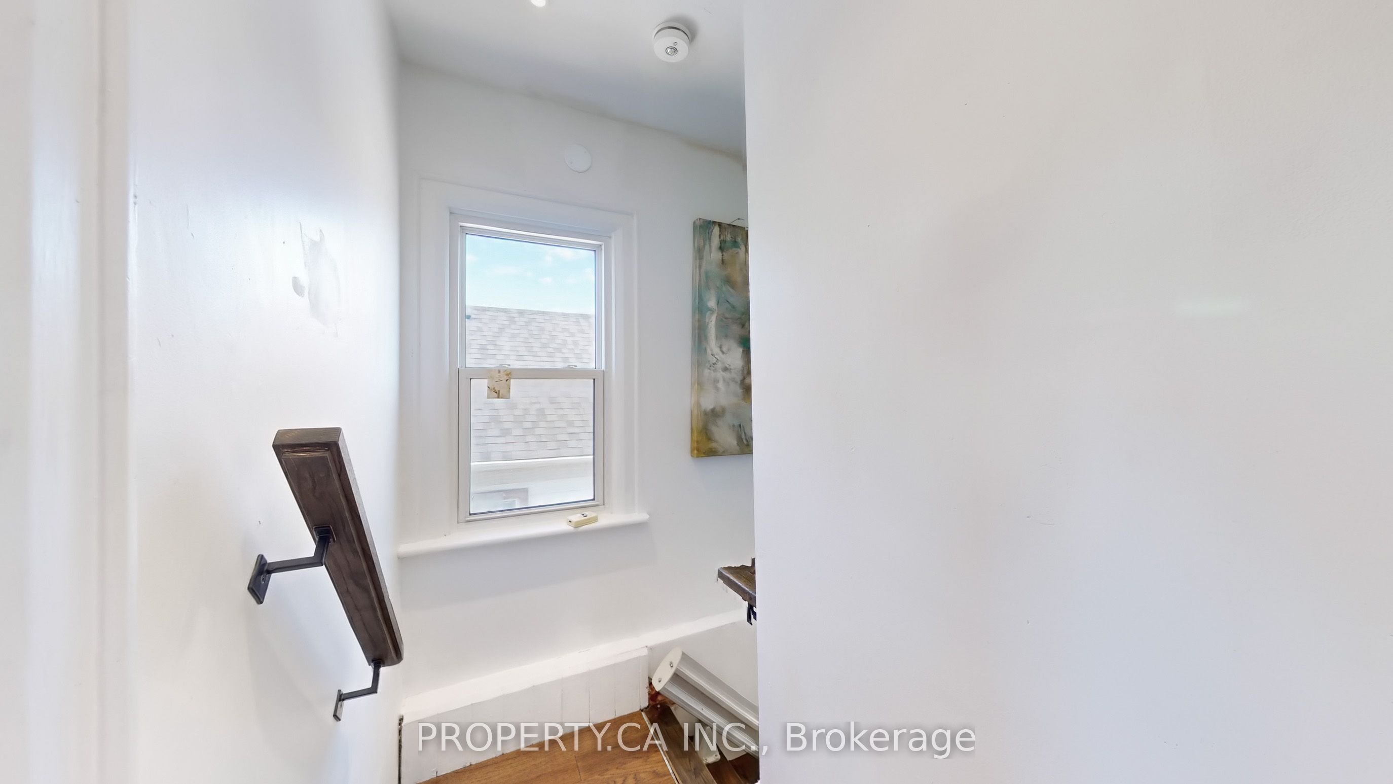 106 Park Road S