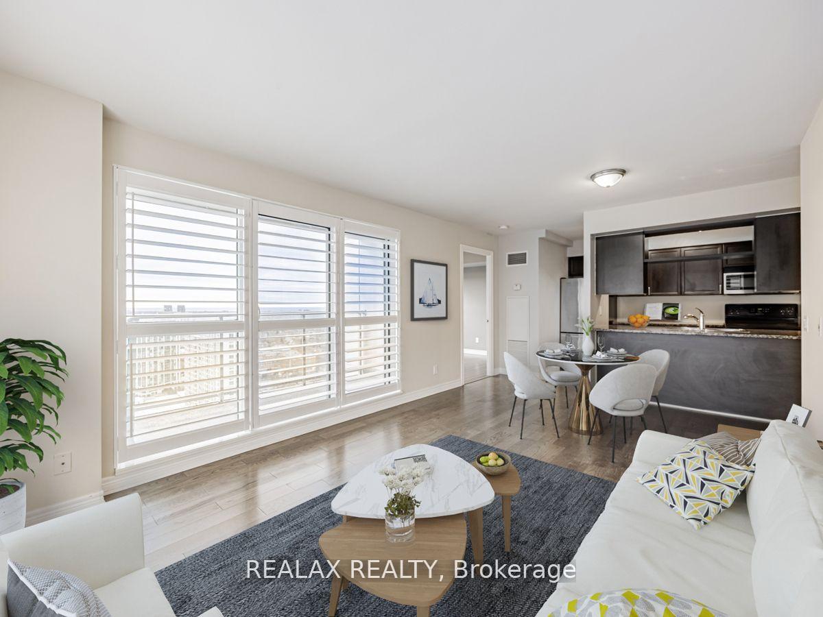 3 Bedrooms Condo at 70 Town Centre, Toronto For sale