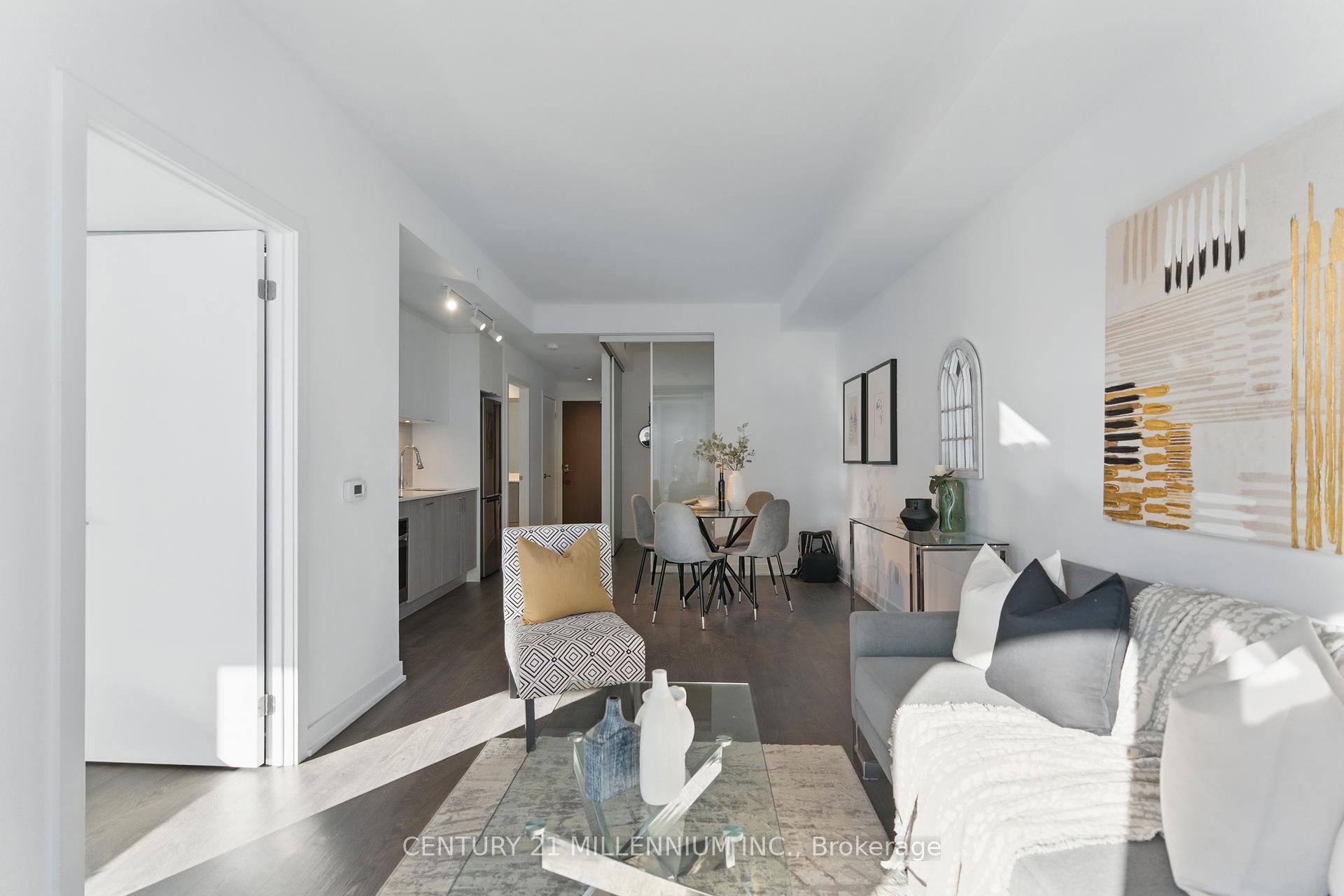 3 Bedrooms Condo at 1926 Lake Shore, Toronto For sale