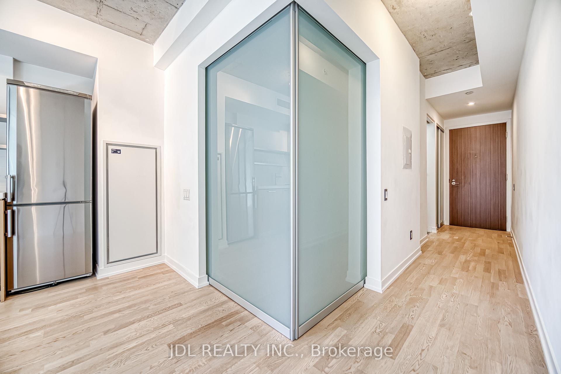 1 Bedroom Condo at 461 Adelaide, Toronto For sale