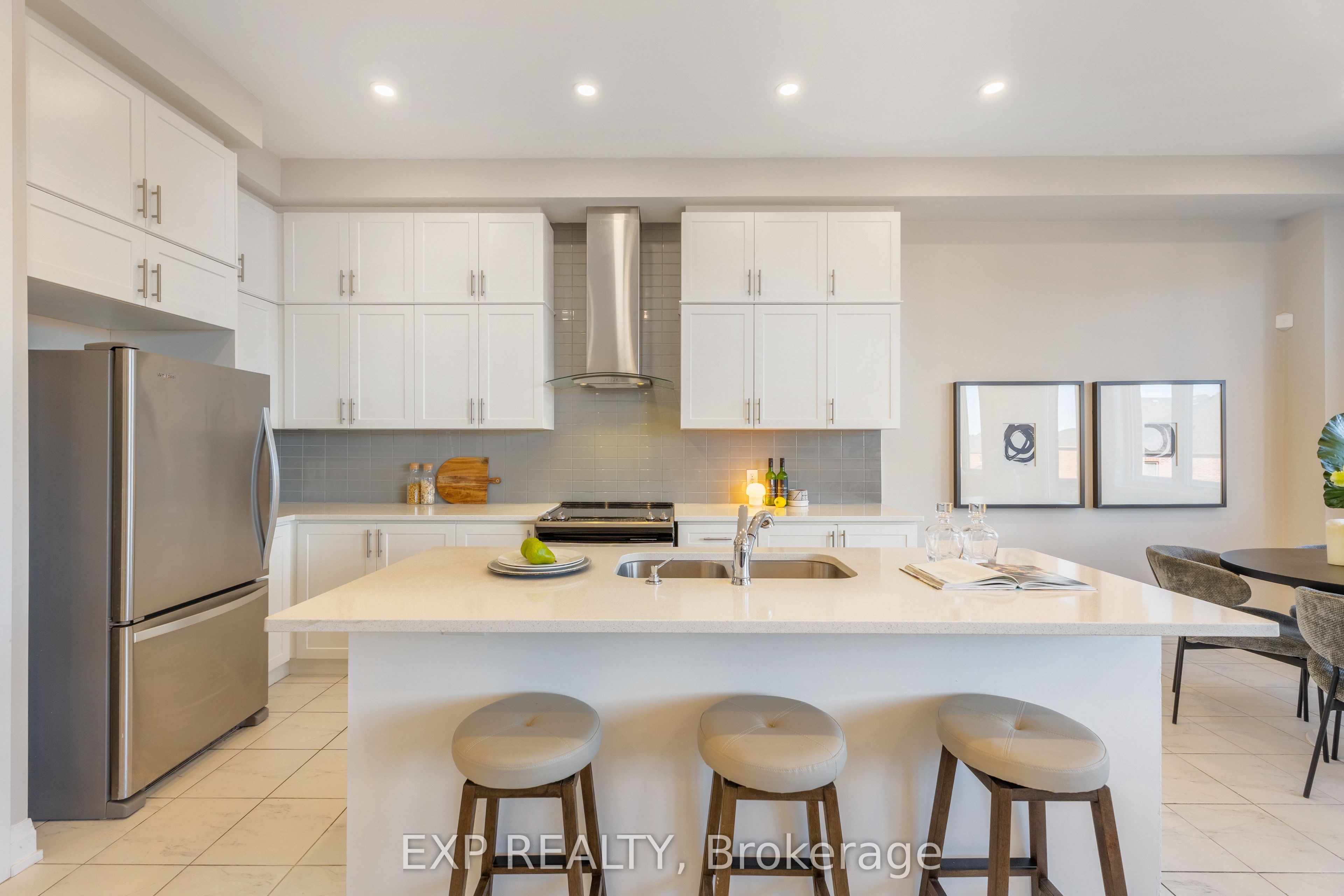 61 Frank Kelly Drive
