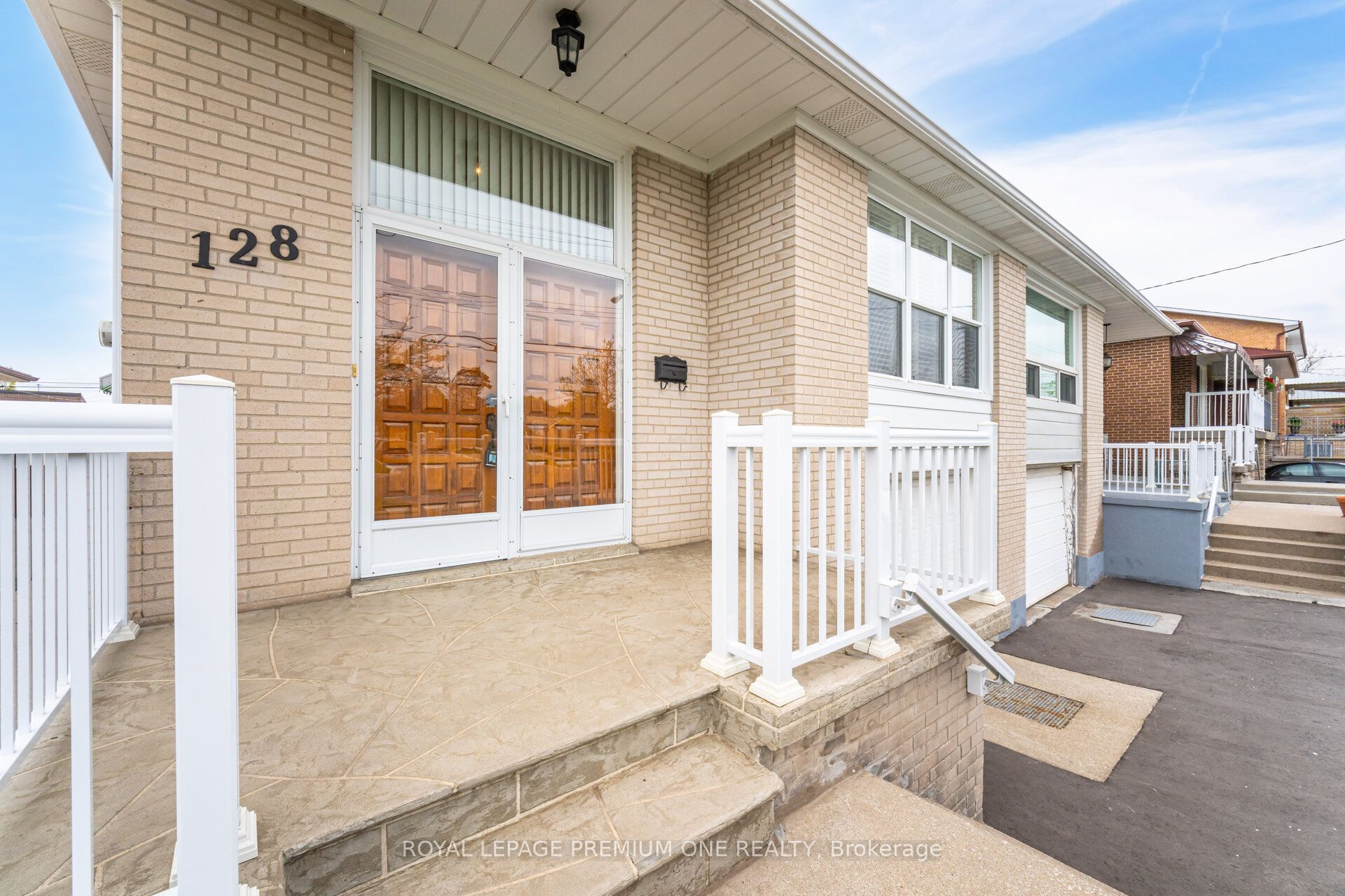 128 Hullmar Drive