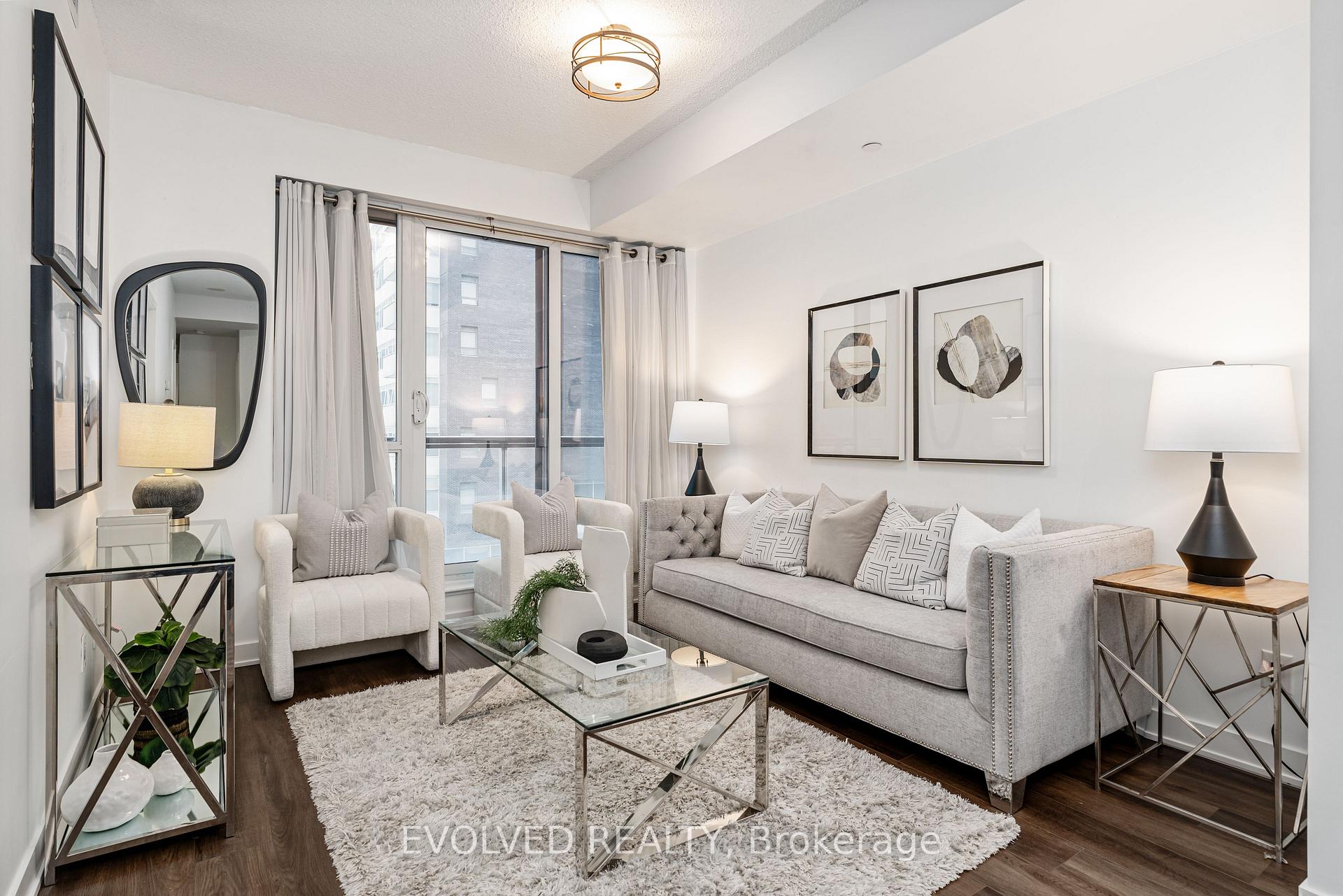 2 Bedrooms Condo at 55 Regent Park,  Toronto For sale