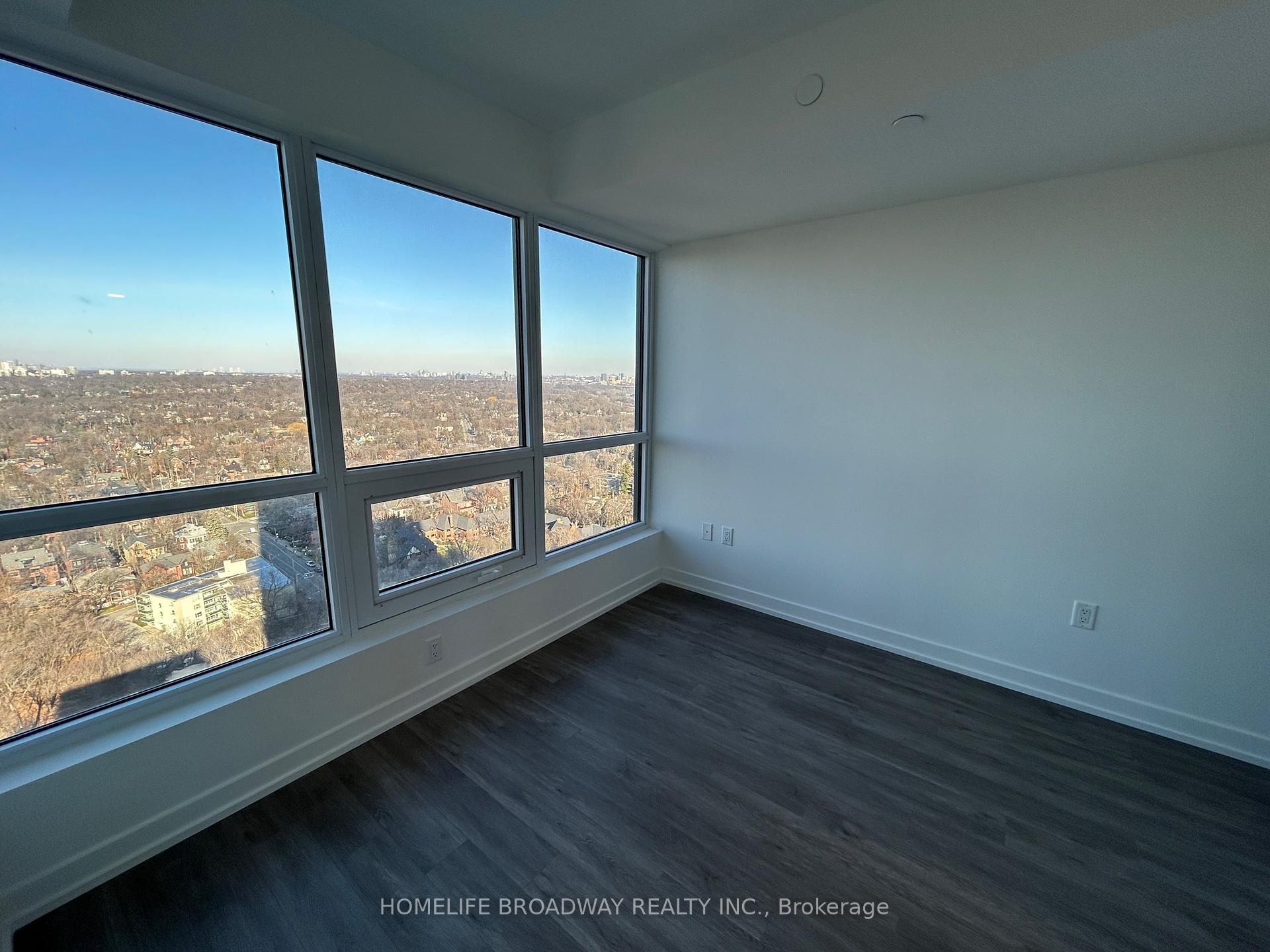 2 Bedrooms Condo at 395 Bloor, Toronto For sale