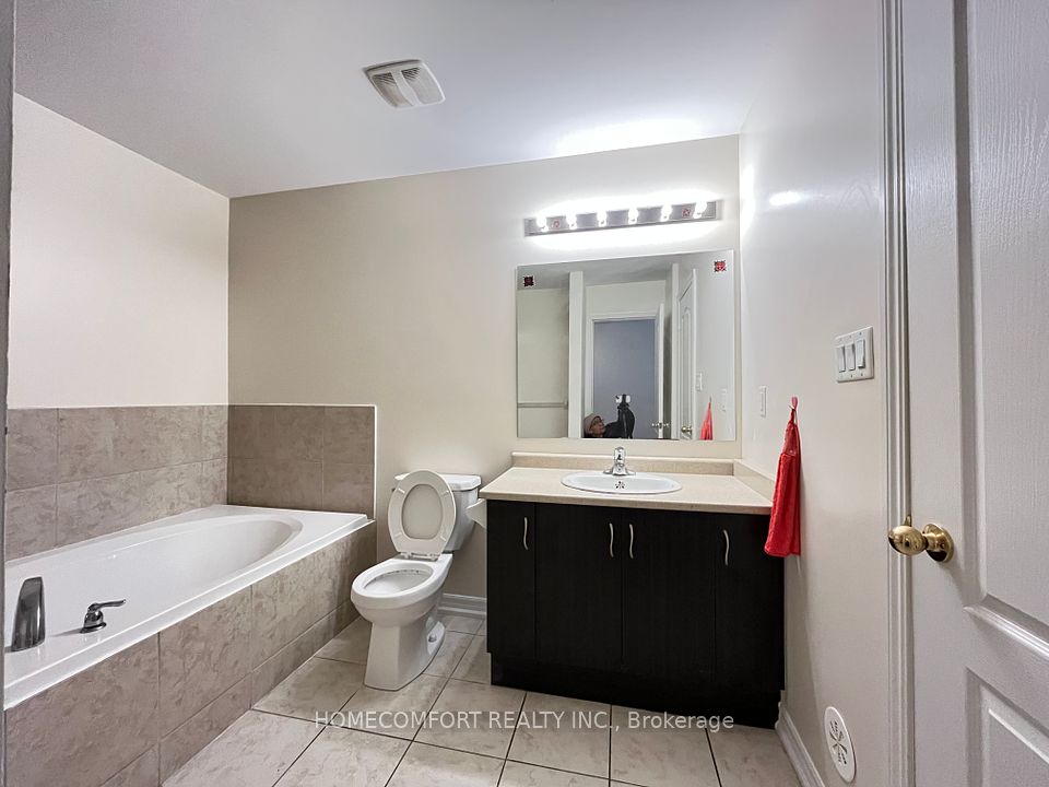 https://trreb-image.ampre.ca/X-hj3XCgJWteb3oxVF5yMBwAZ11QBJTRpMbIFBwNK3Y/rs:fit:960:960/wm:.5:so:0:50:.4/wmsh:10/wmt:PHNwYW4gZm9yZWdyb3VuZD0nd2hpdGUnIGZvbnQ9JzY4Jz5IT01FQ09NRk9SVCBSRUFMVFkgSU5DLiwgQnJva2VyYWdlPC9zcGFuPg/L3RycmViL2xpc3RpbmdzLzQwLzM1LzM1LzA4L3AvOWFkZGEyNDktNDg4NS00Y2MzLTk4YWYtNWVjYmY1ZmNiYzgzLkpQRw.jpg