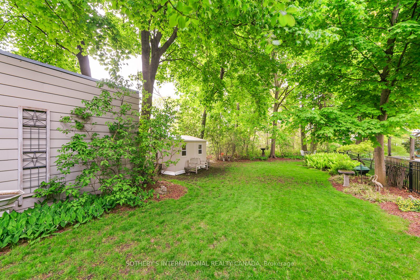 5 Springbank Avenue