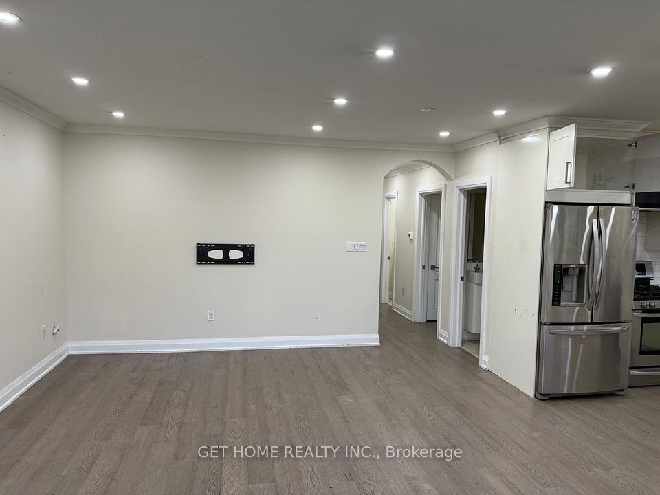 437 Pinegrove