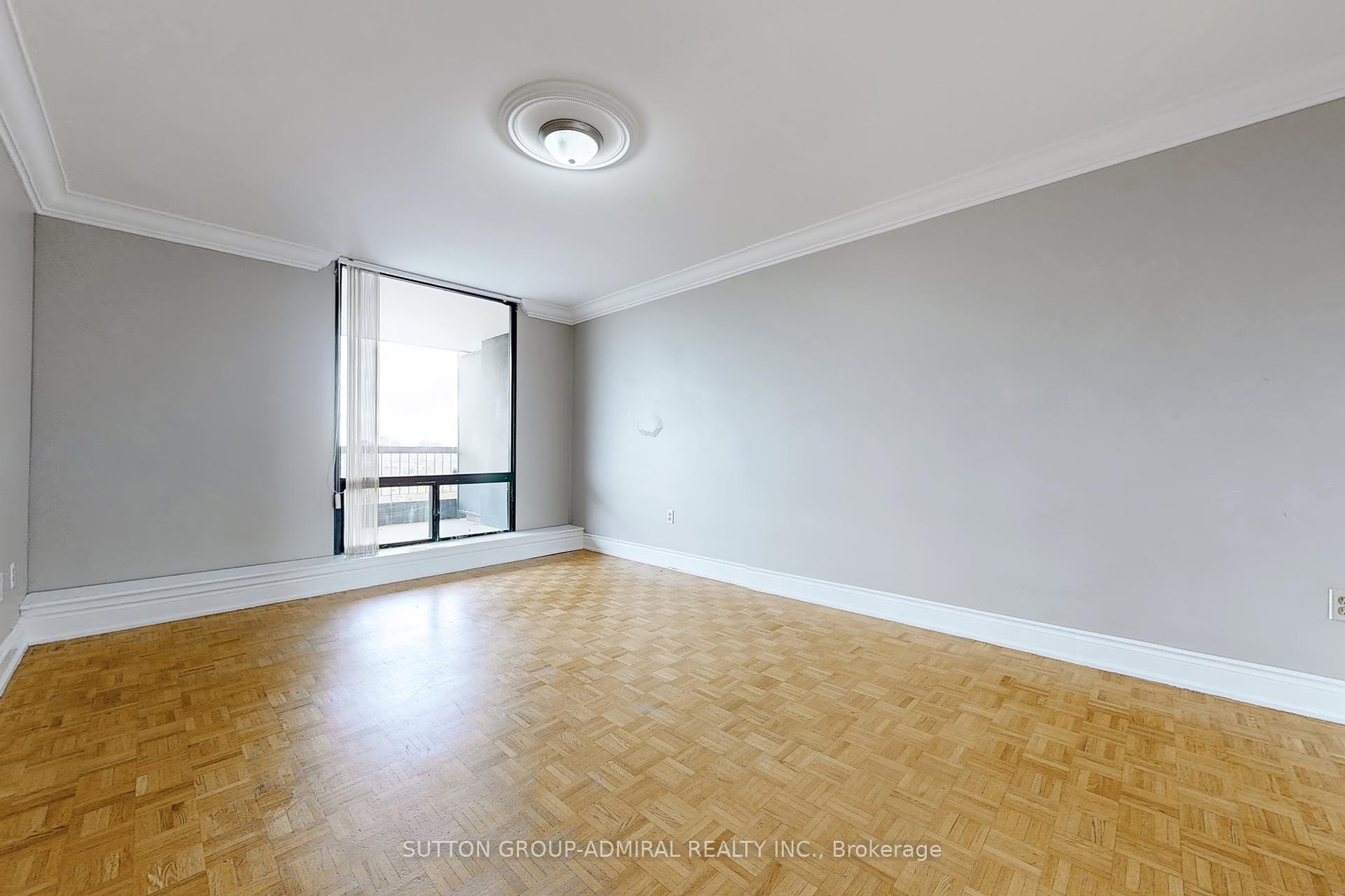 2 Bedrooms Condo at 135 Antibes, Toronto For sale