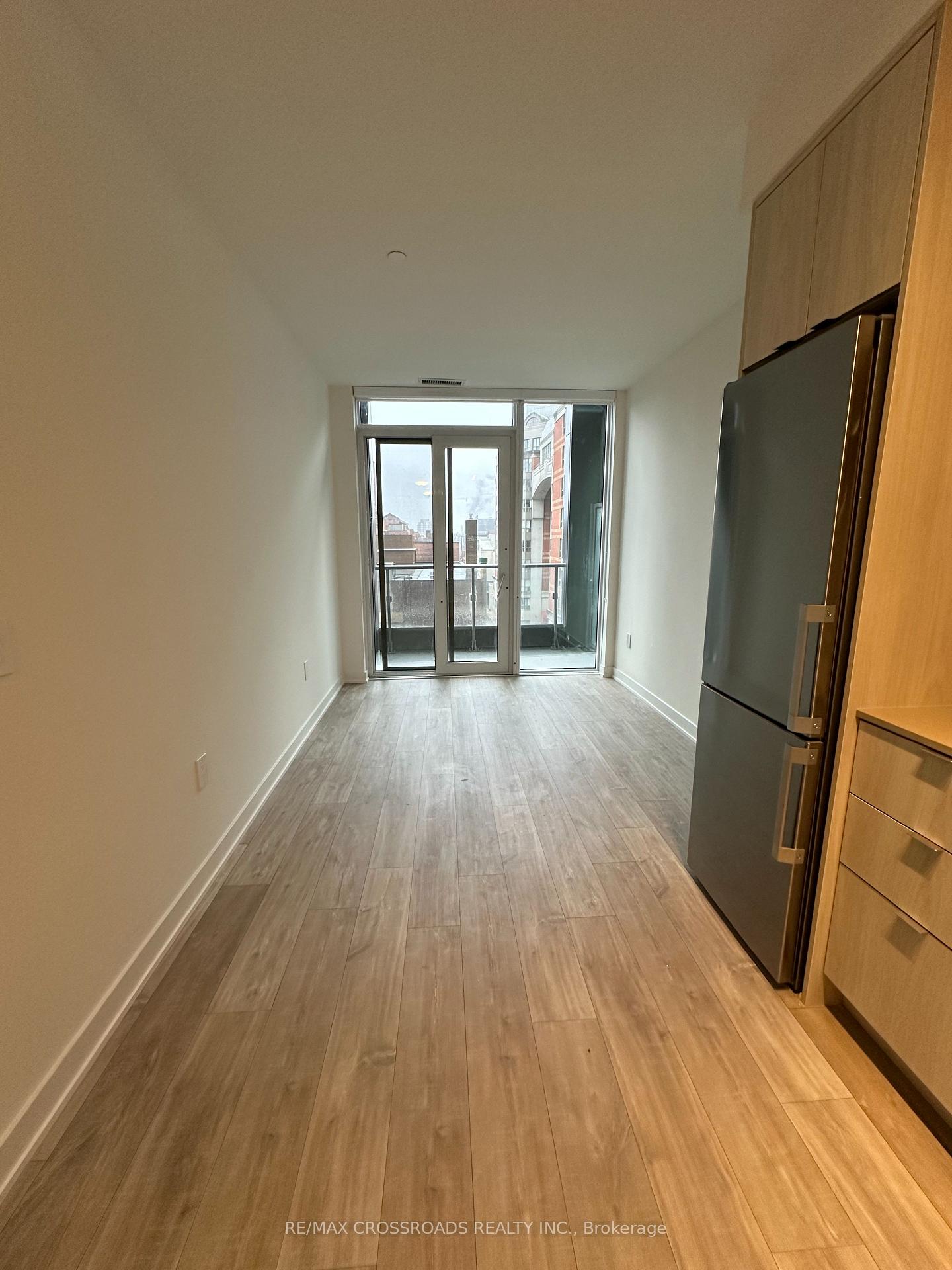 2 Bedrooms Condo at 70 Princess,  Toronto For sale