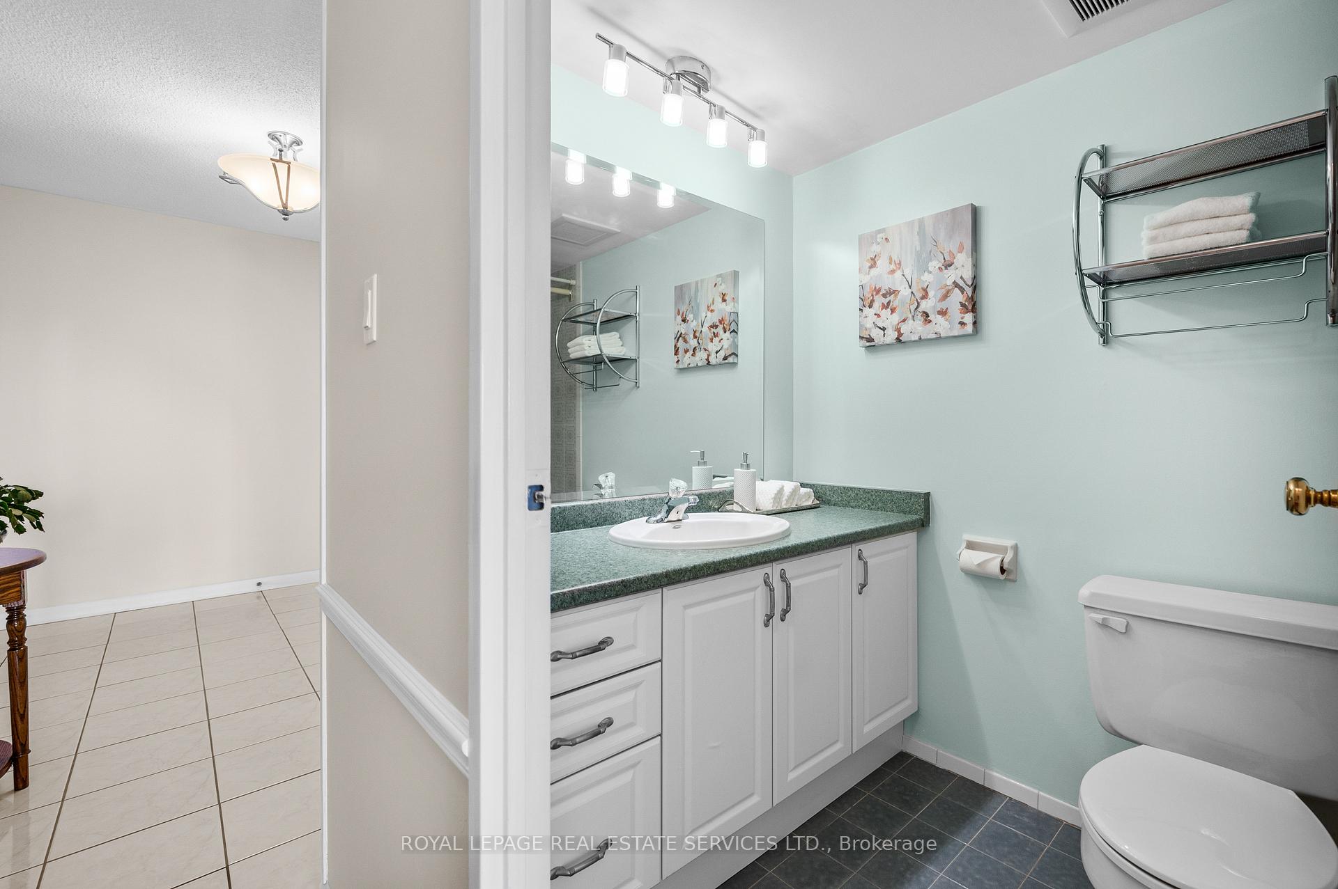 2 Bedrooms Condo at 2185 Marine,  Oakville For sale