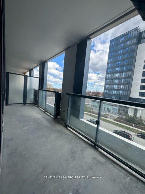 1 Bedroom Condo at 7950 Bathurst,  Vaughan For sale