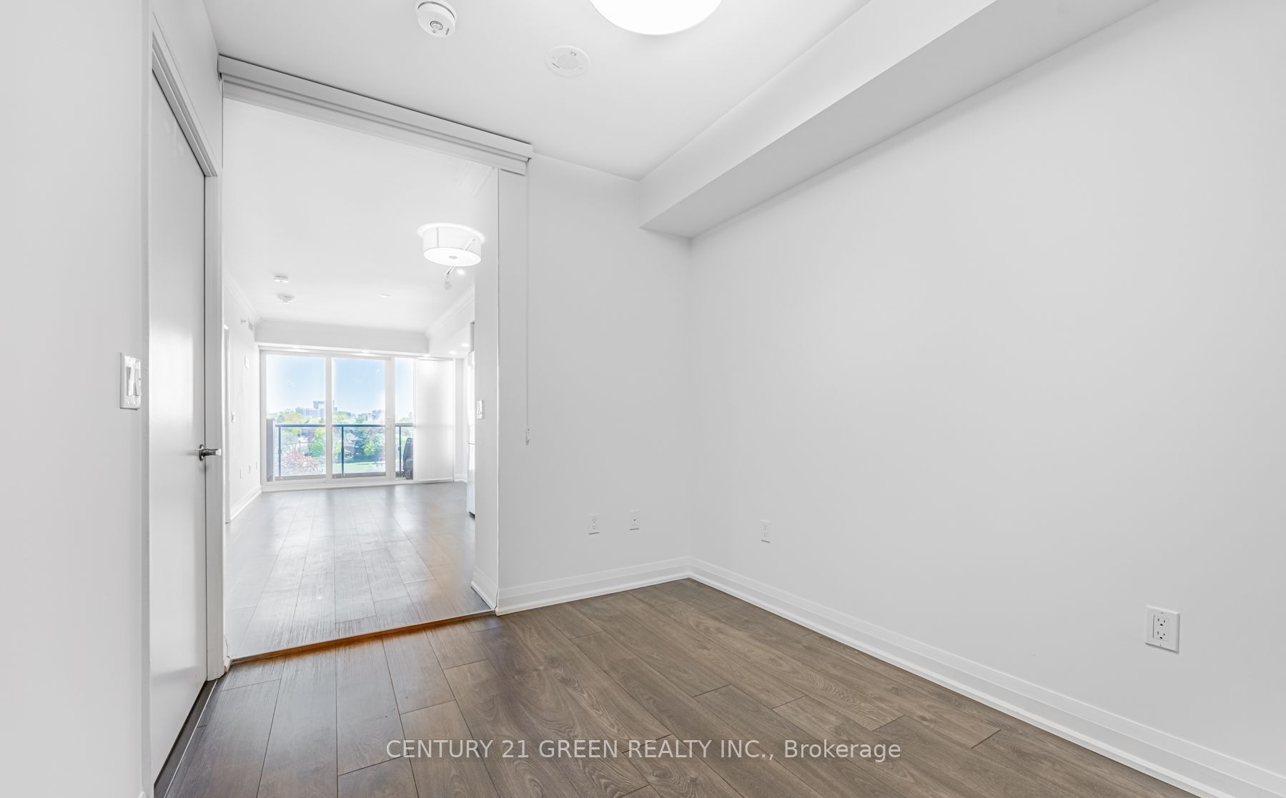 10 Gibbs Road, #514