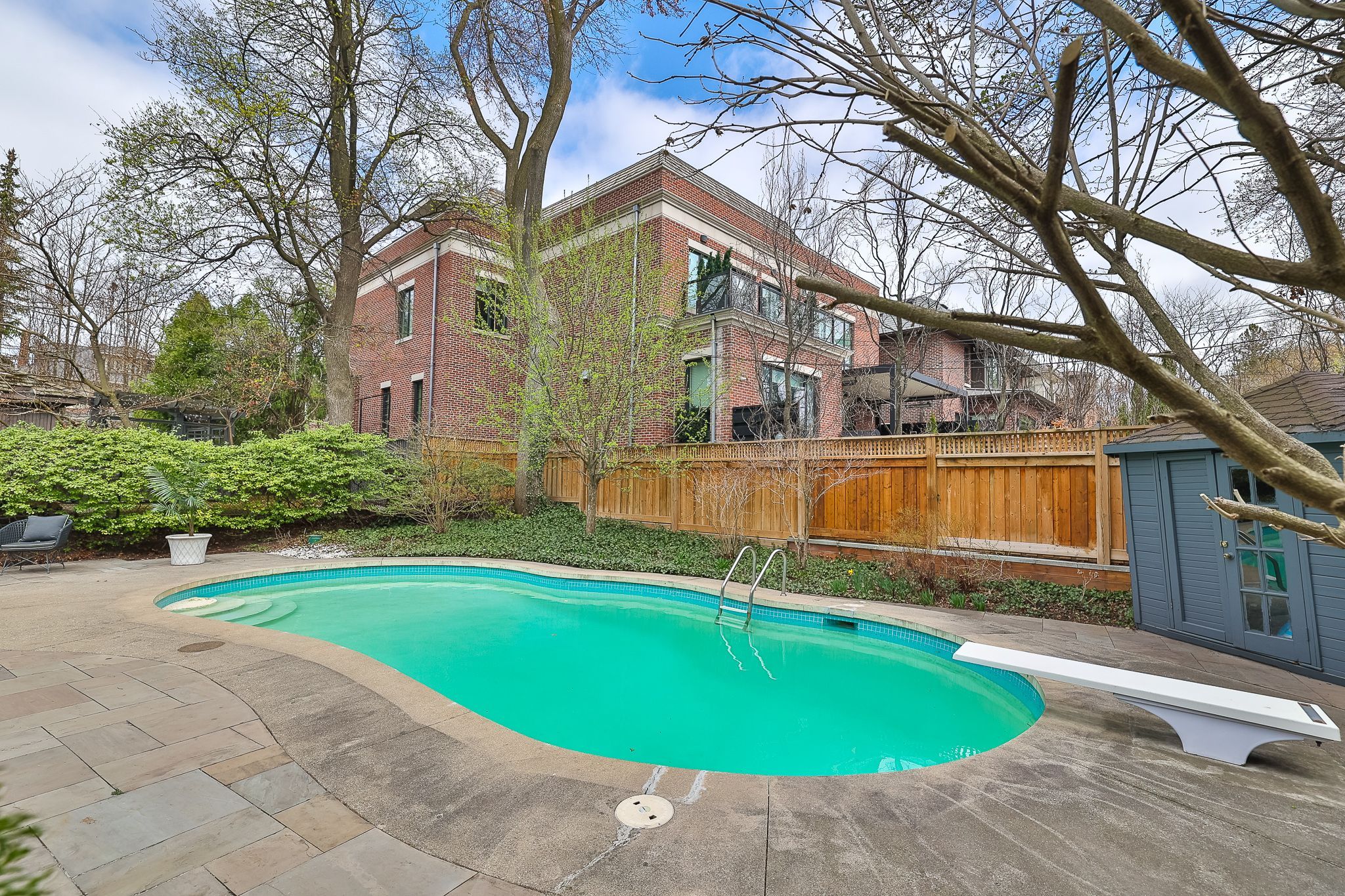199 Alexandra Boulevard