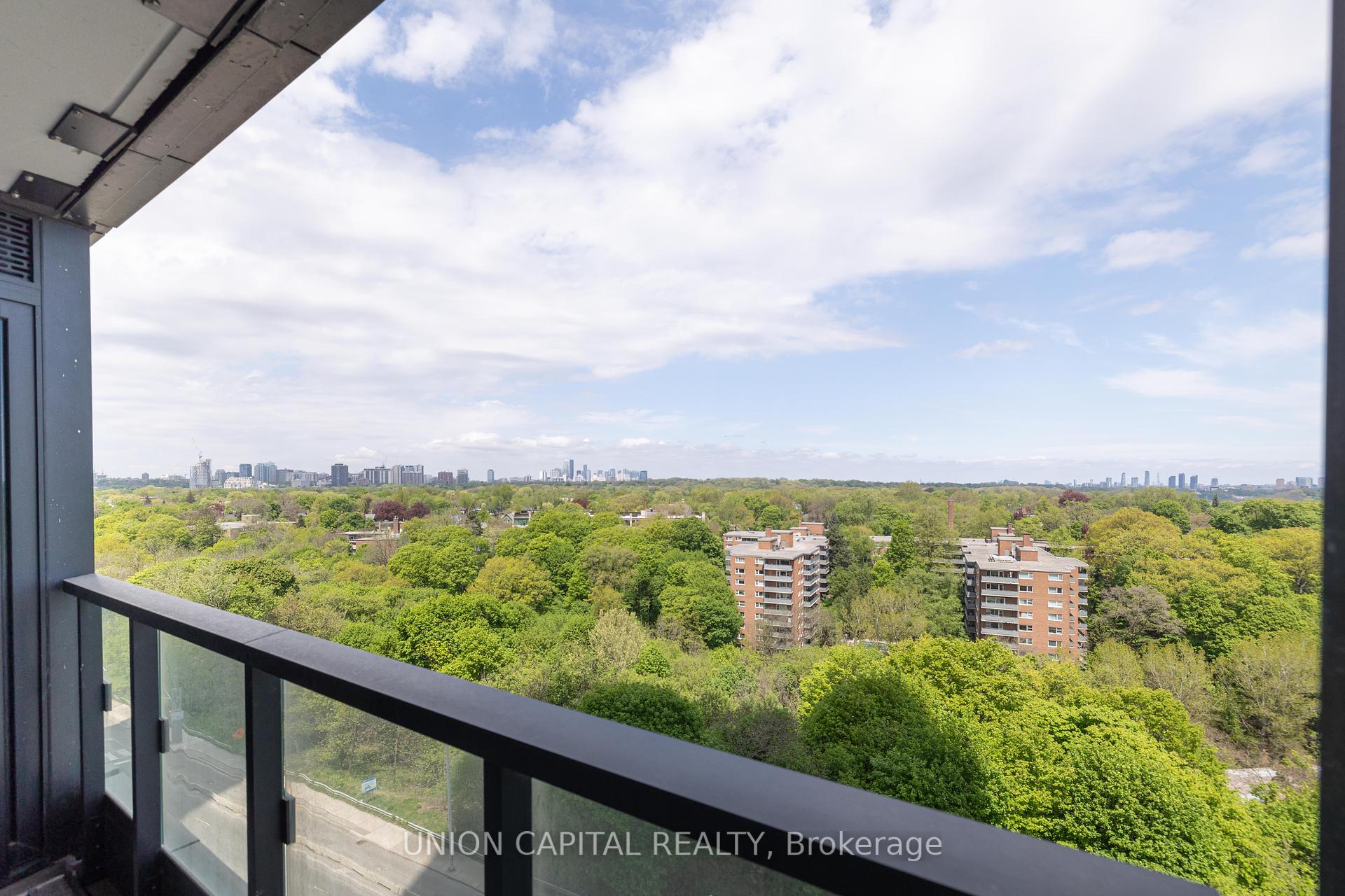 1 Bedroom Condo at 585 Bloor, Toronto For sale