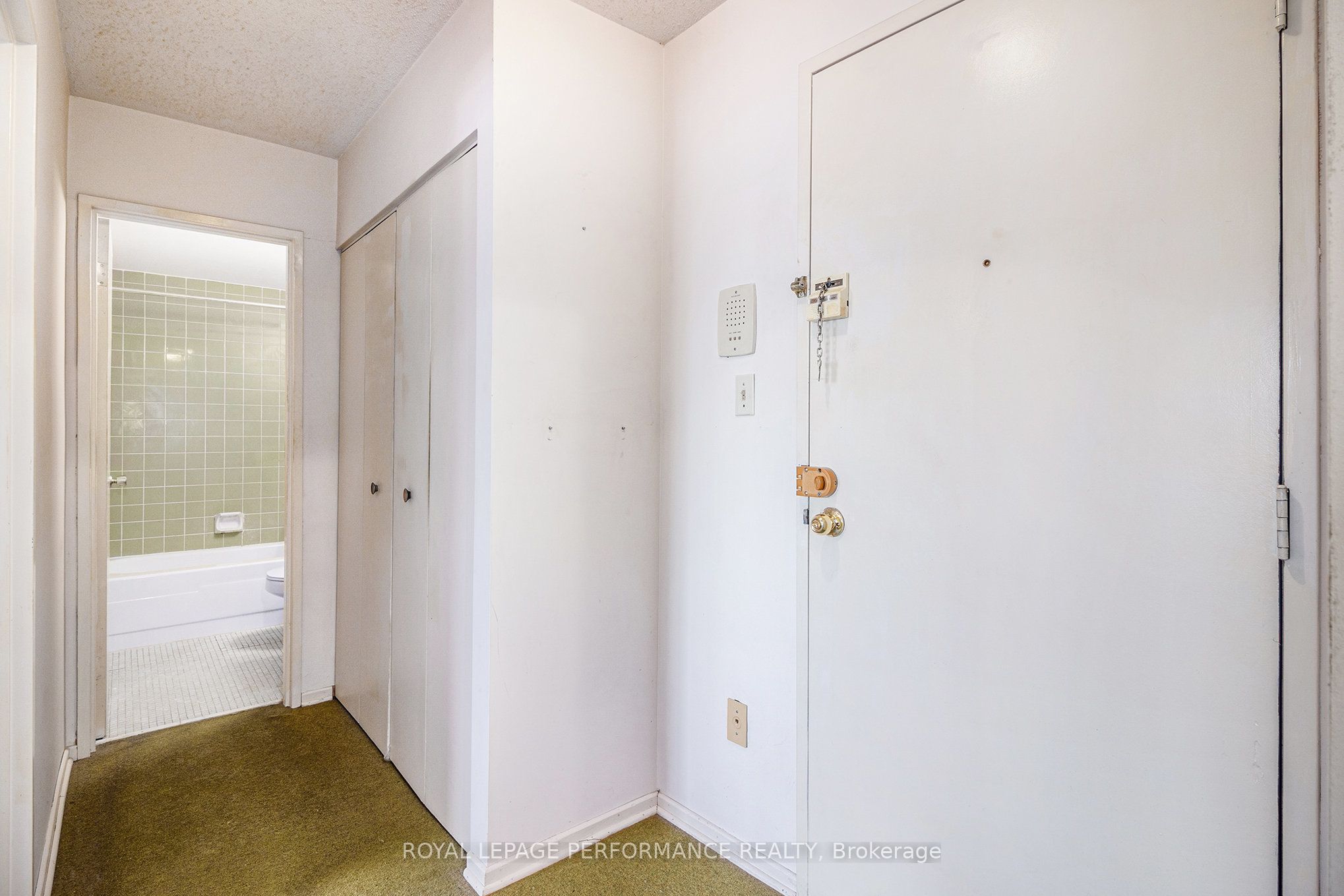 2044 Arrowsmith Drive, #204A
